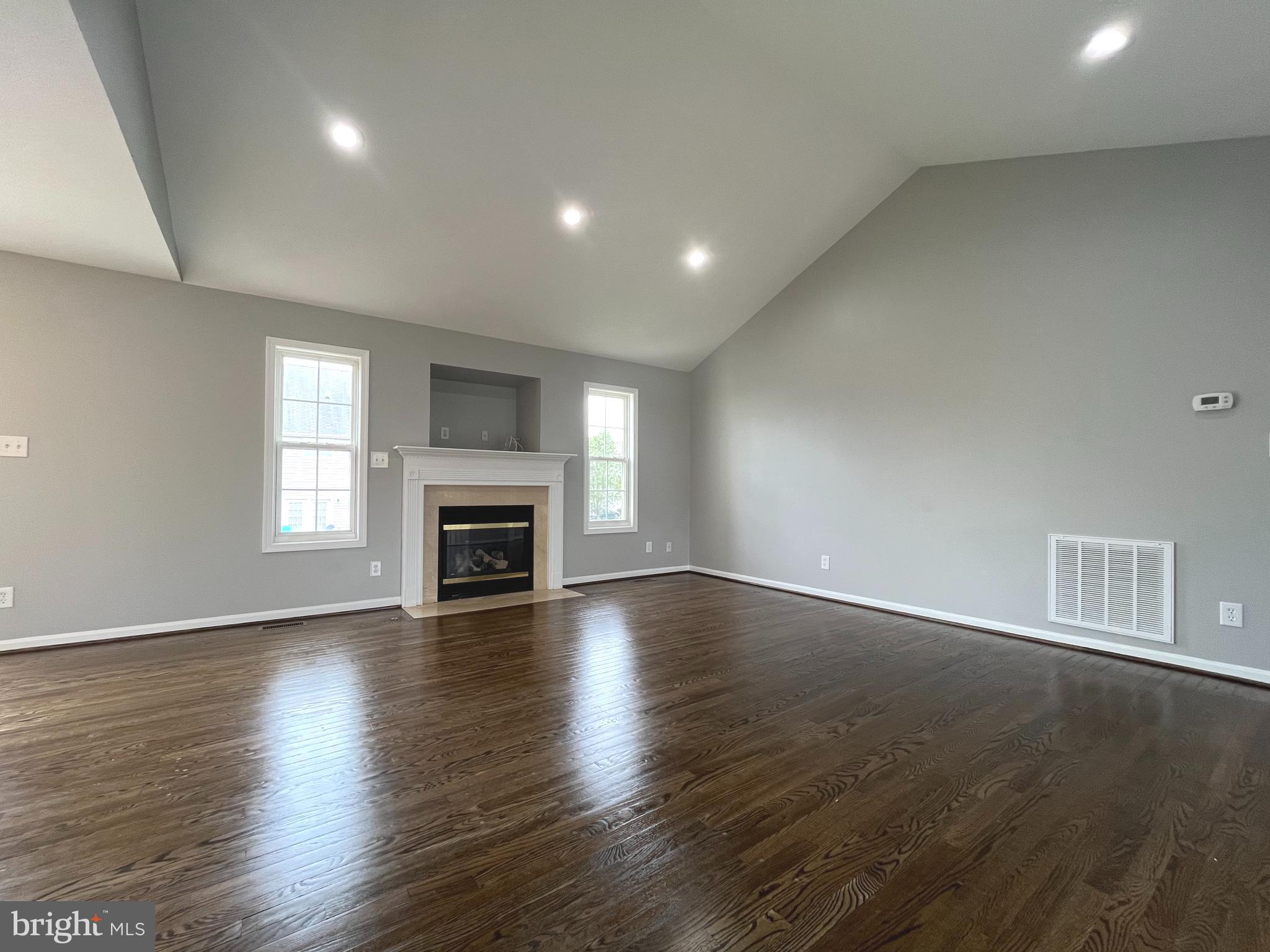 MILLS FARM - Residential