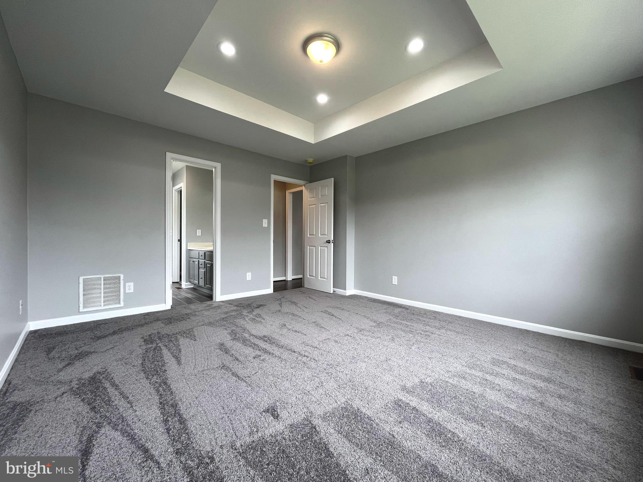 MILLS FARM - Residential