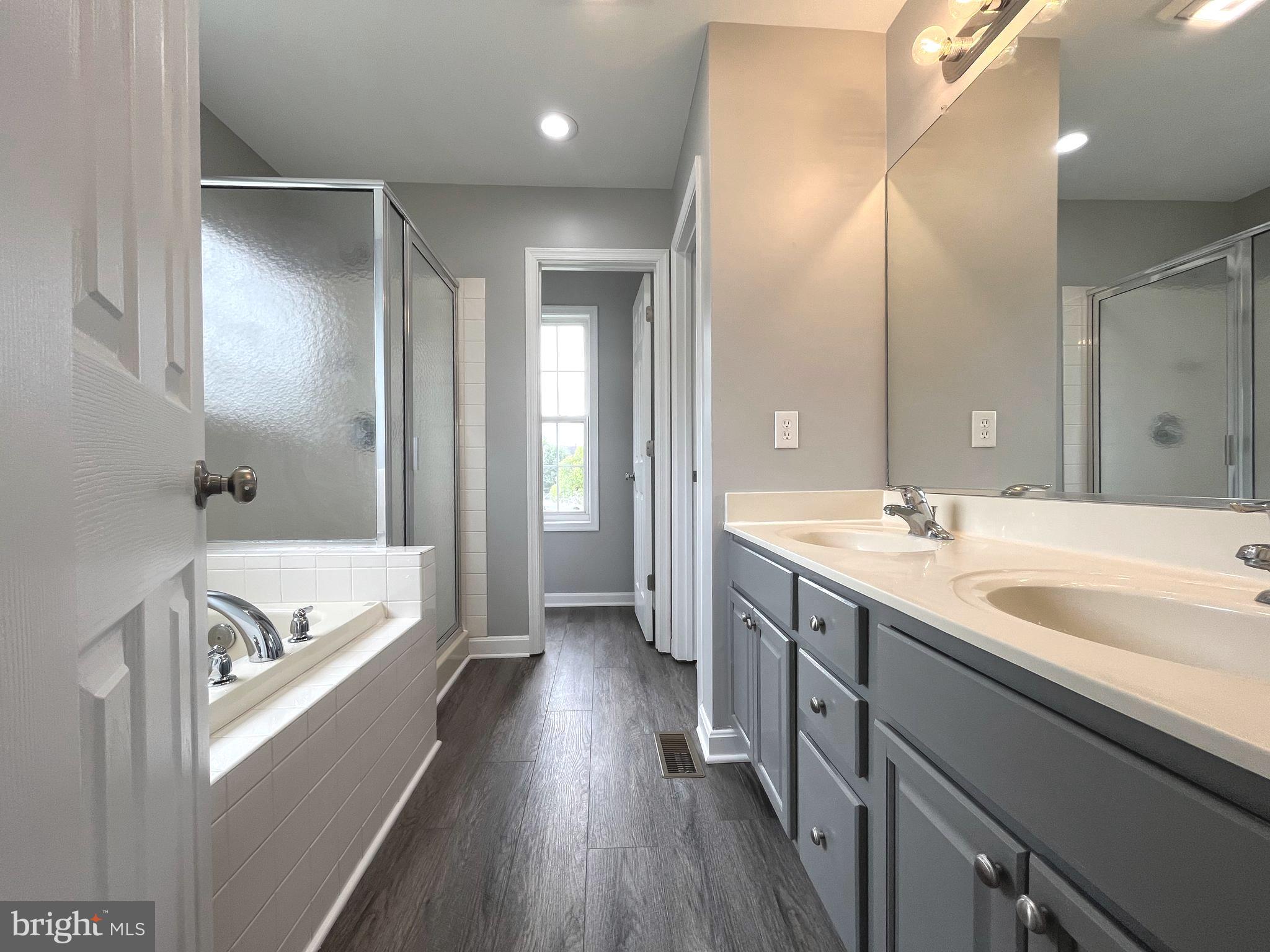 MILLS FARM - Residential