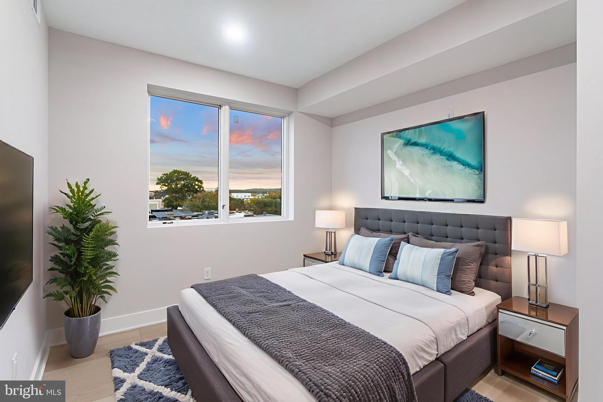 1516 EAST CAPITOL STREET NE