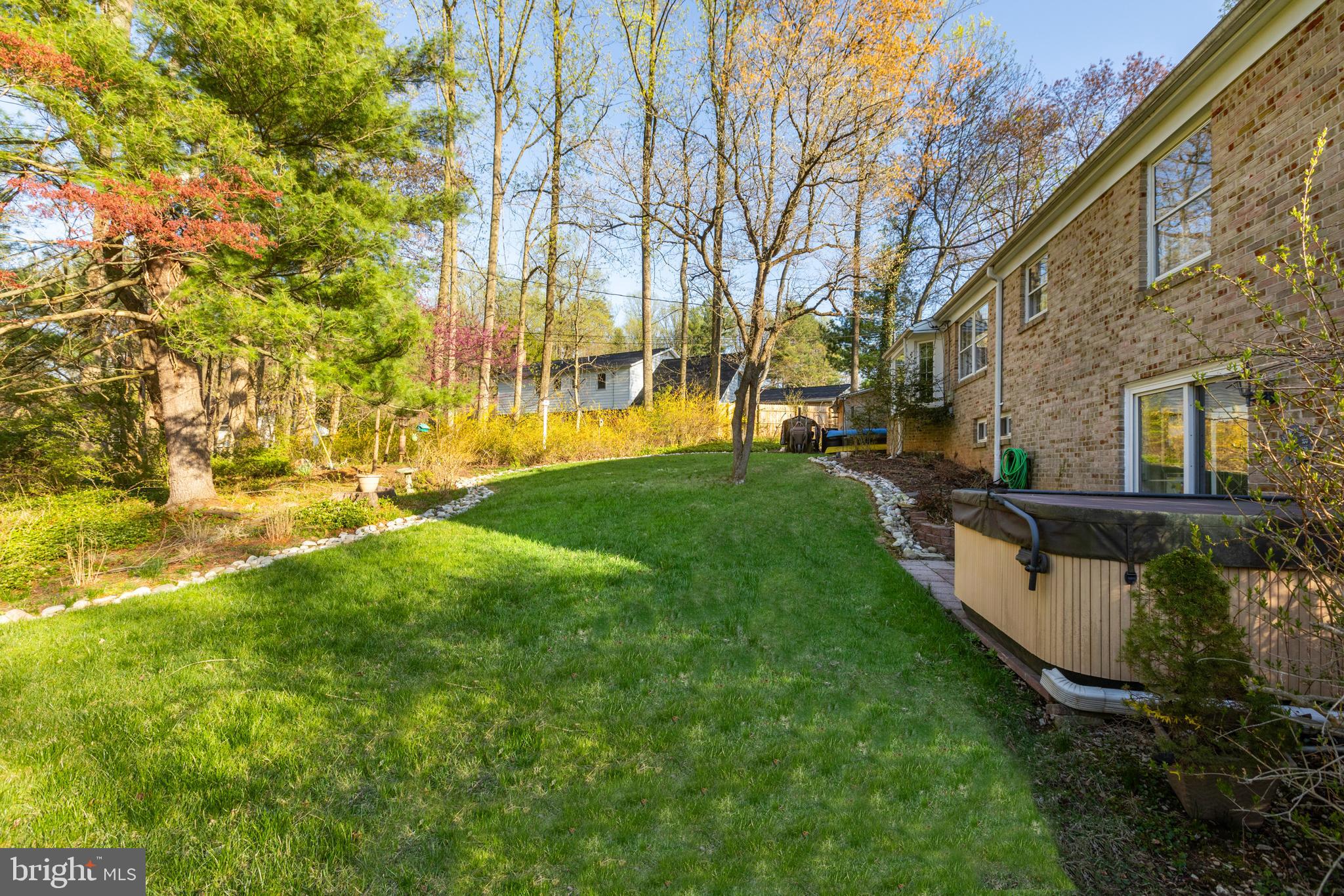 HAMPTON GARDENS - Residential