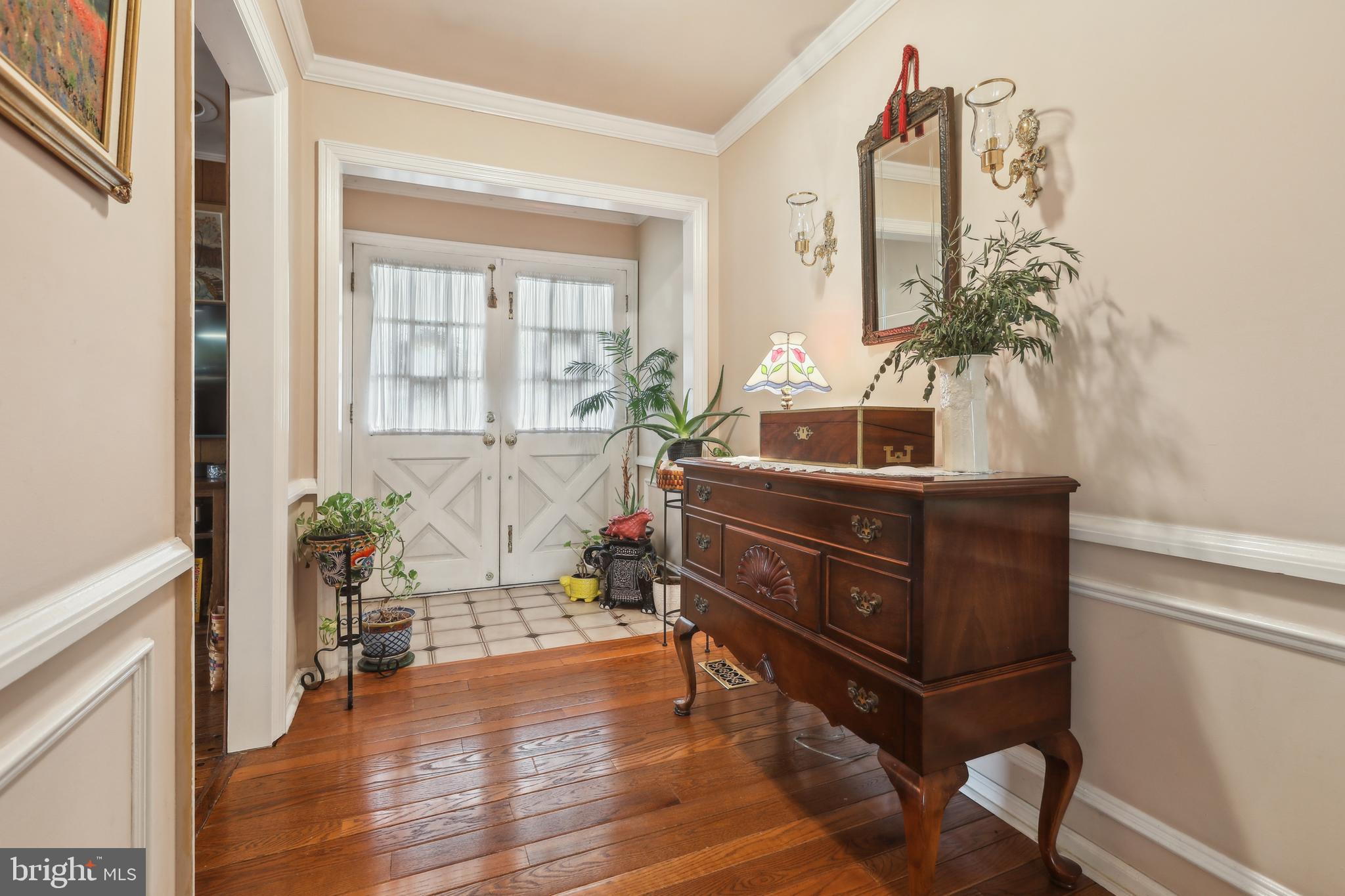 HAMPTON GARDENS - Residential