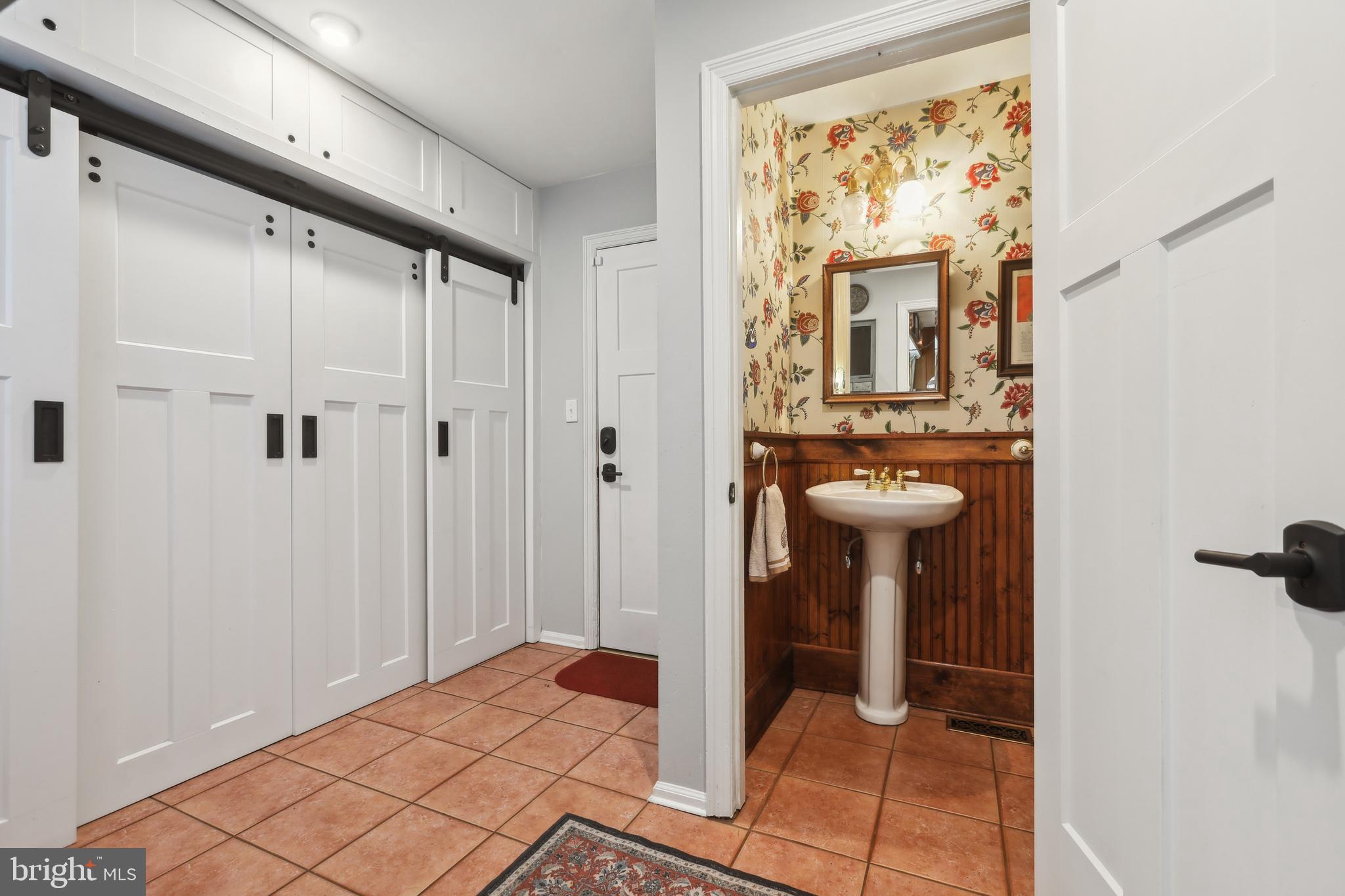 HAMPTON GARDENS - Residential