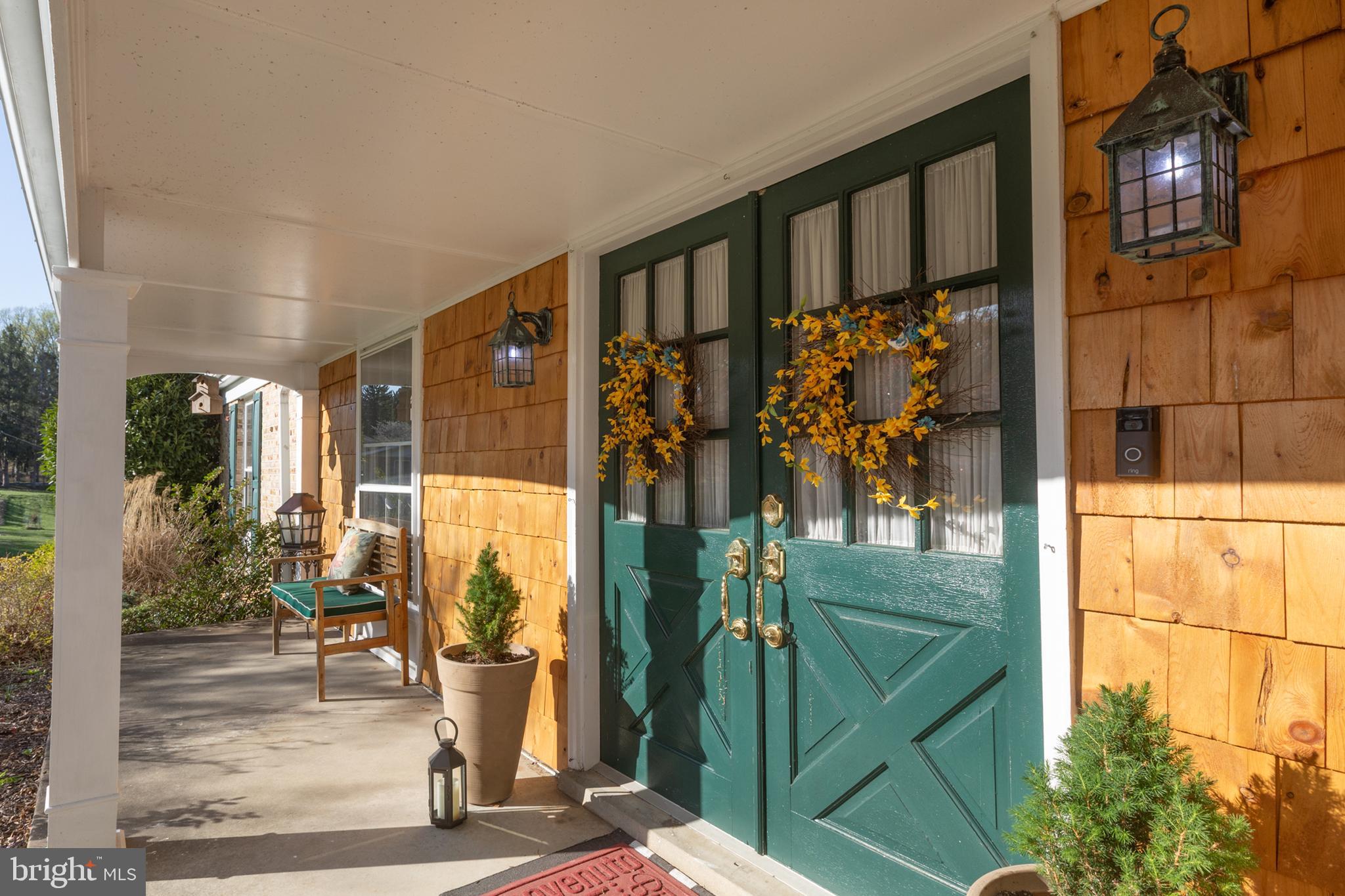 HAMPTON GARDENS - Residential