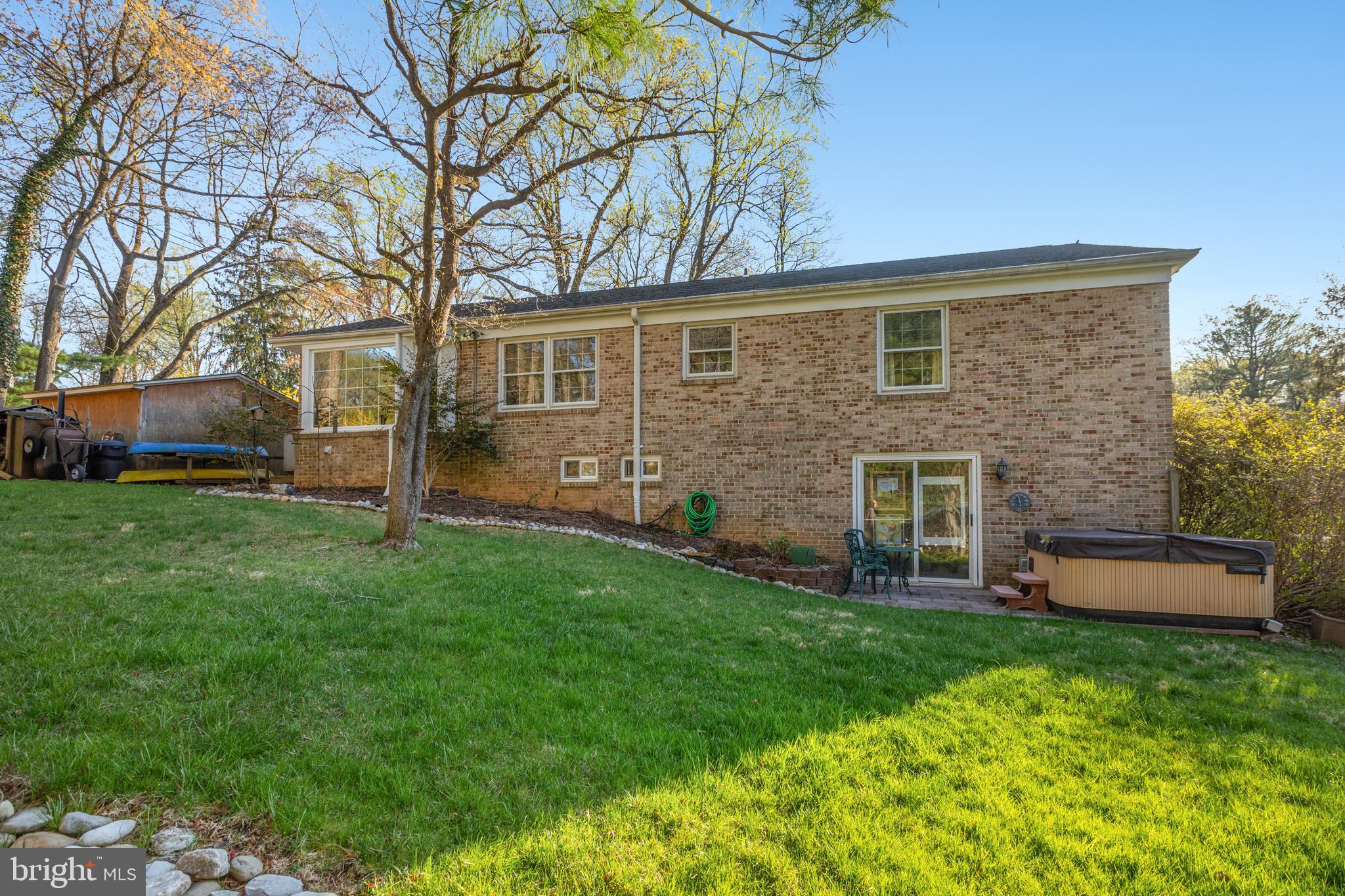 HAMPTON GARDENS - Residential