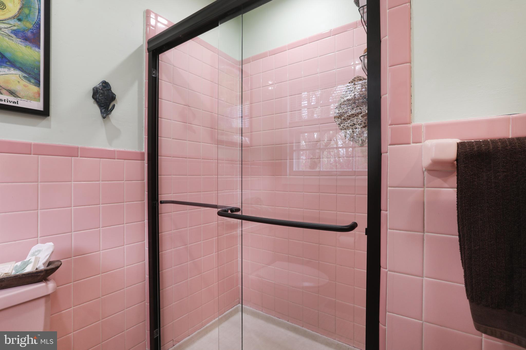 HAMPTON GARDENS - Residential