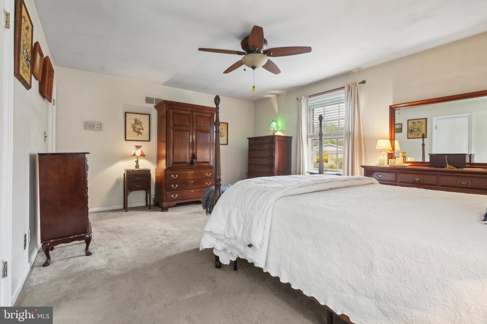 HAMPTON GARDENS - Residential