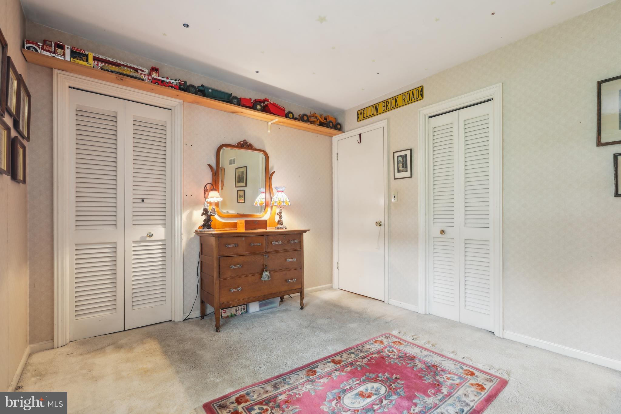 HAMPTON GARDENS - Residential