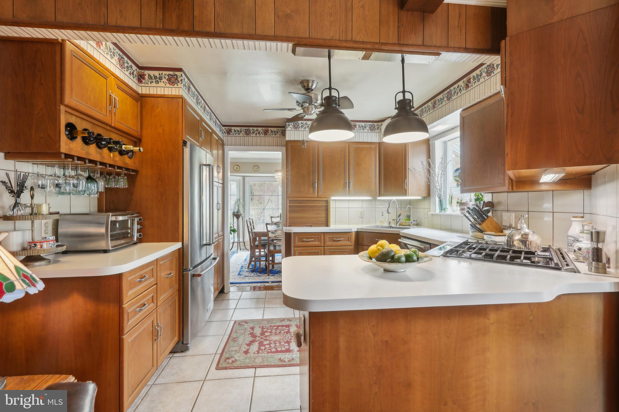 HAMPTON GARDENS - Residential