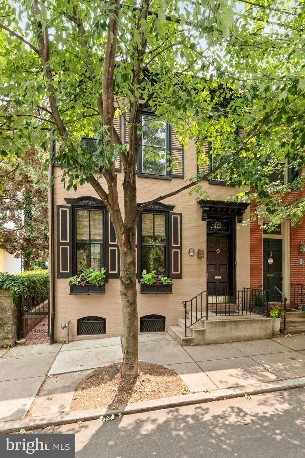 Photo of 412 W WALNUT ST, LANCASTER, PA 17603 (MLS # PALA2036560)