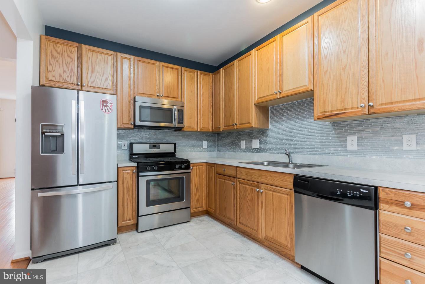 3398 NADIA LOOP