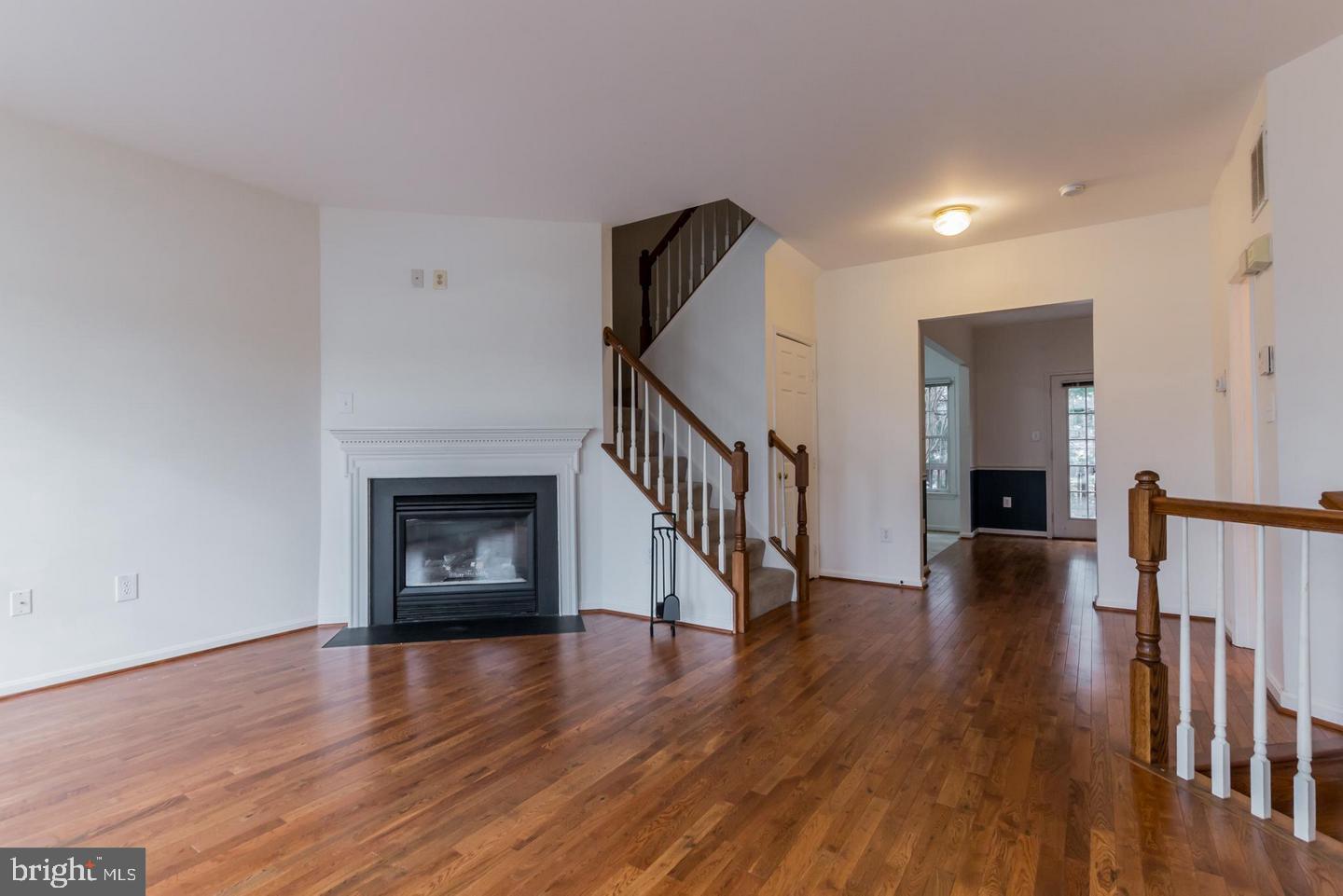 3398 NADIA LOOP
