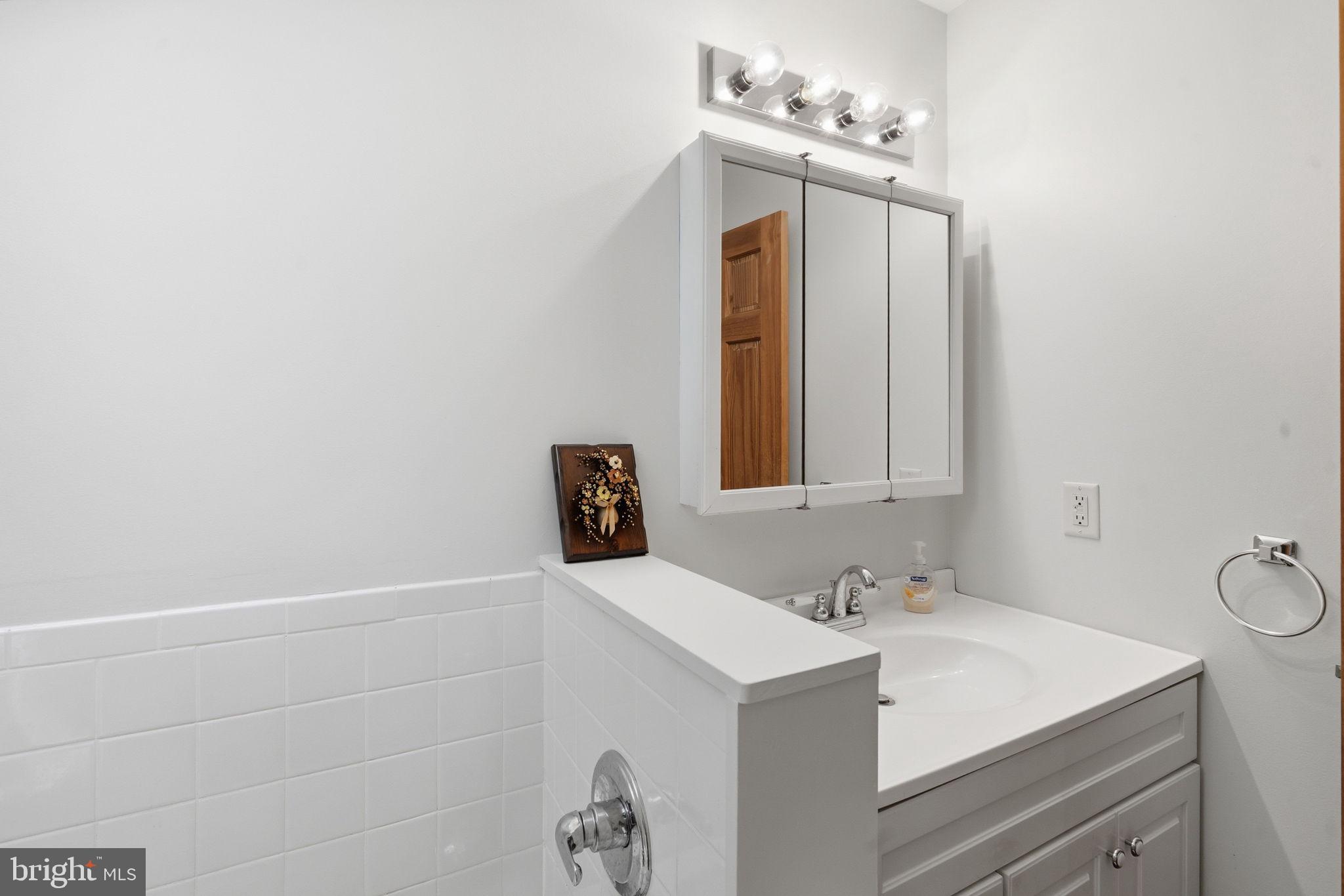 PINEY NECK - Residential