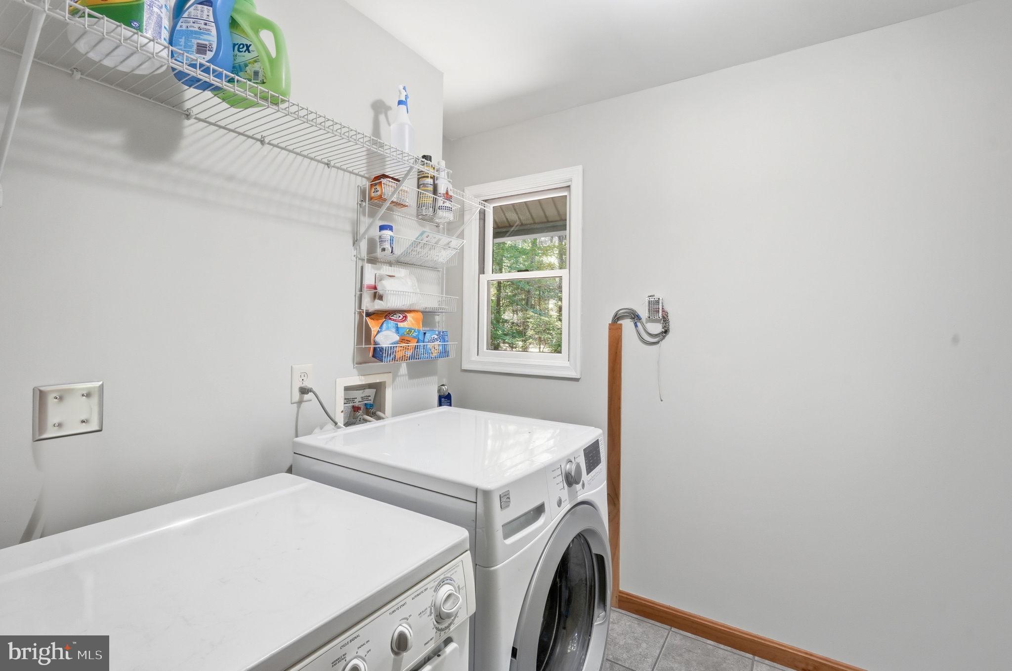 PINEY NECK - Residential