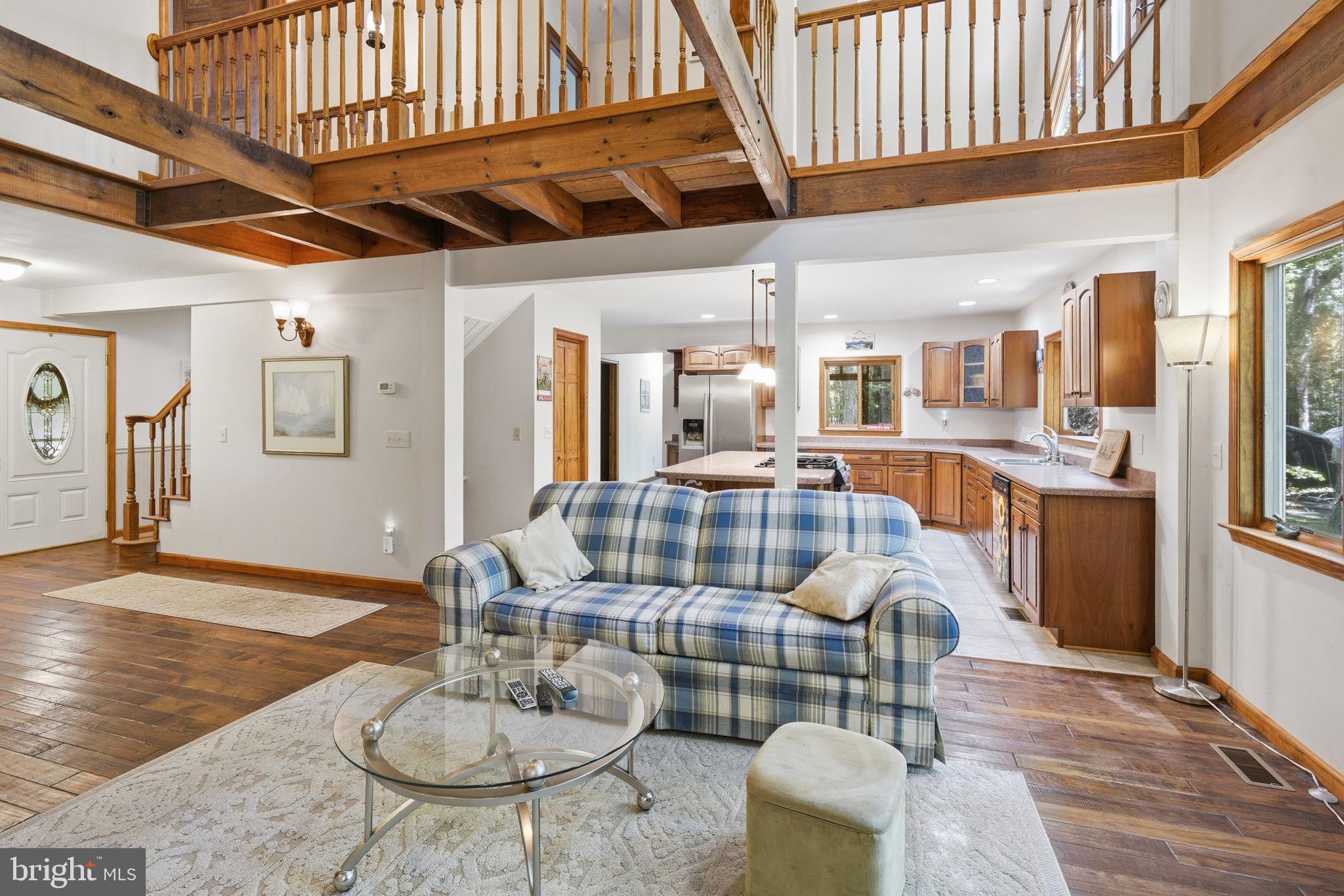PINEY NECK - Residential