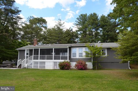 Property photo of 47898 Waterview Drive, Saint Inigoes, MD 20684