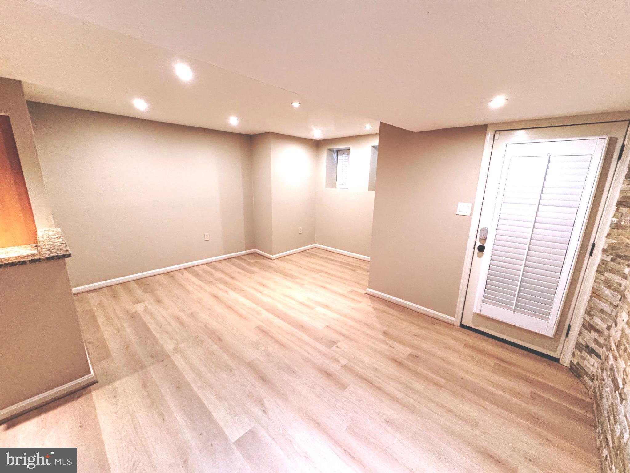 1010 22ND STREET NW B