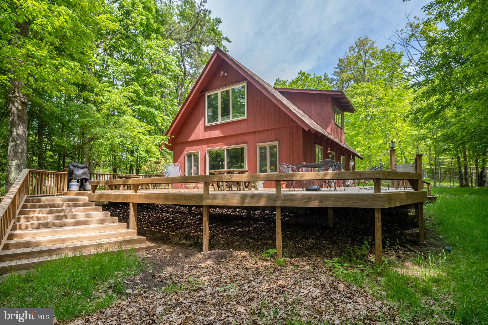 THOUSAND ACRES - Residential