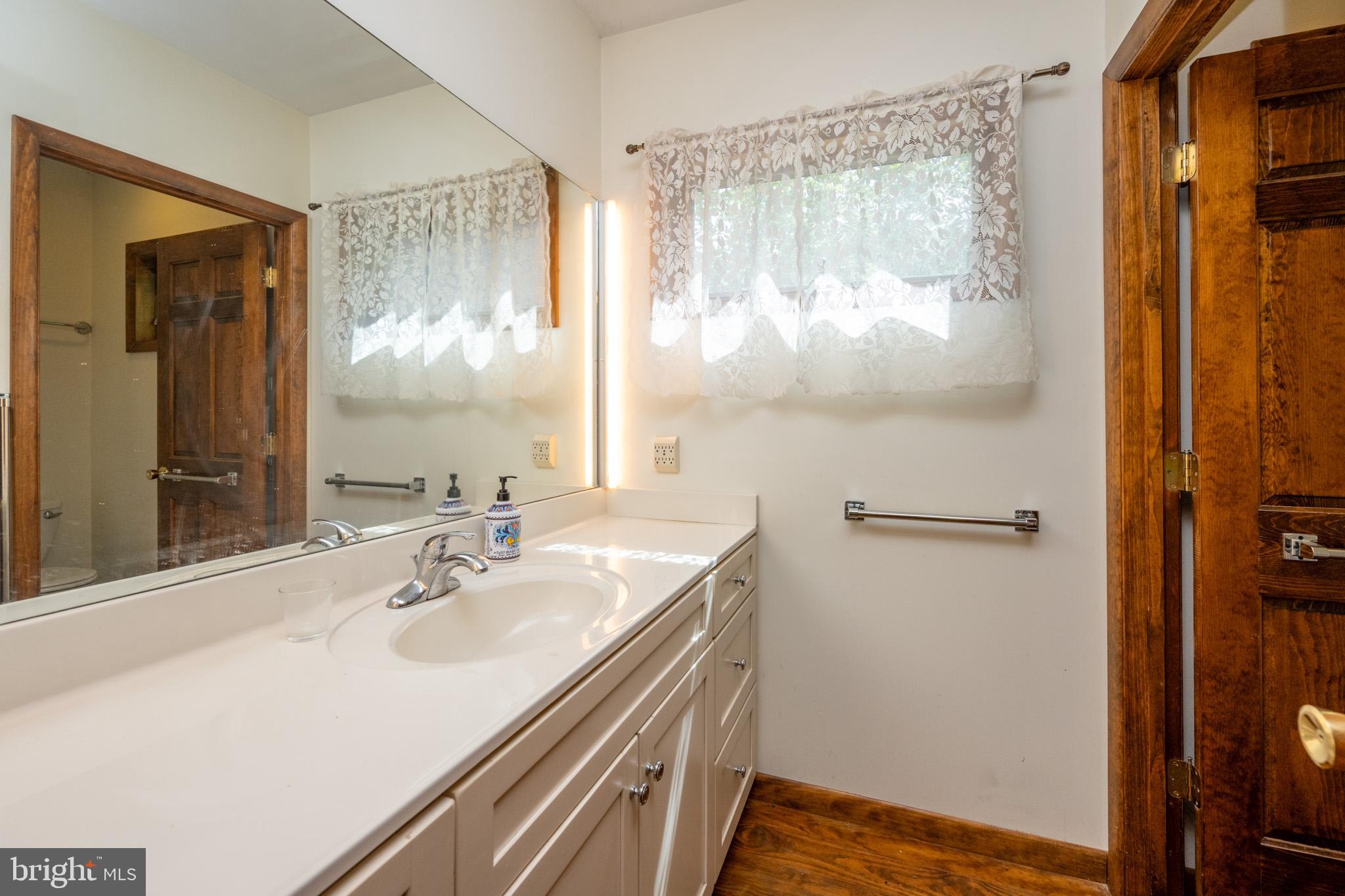 THOUSAND ACRES - Residential