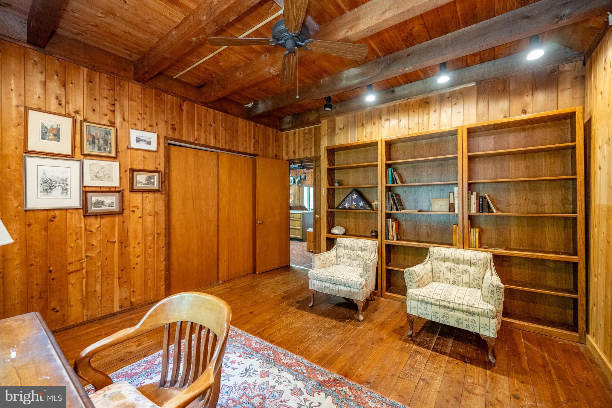 THOUSAND ACRES - Residential