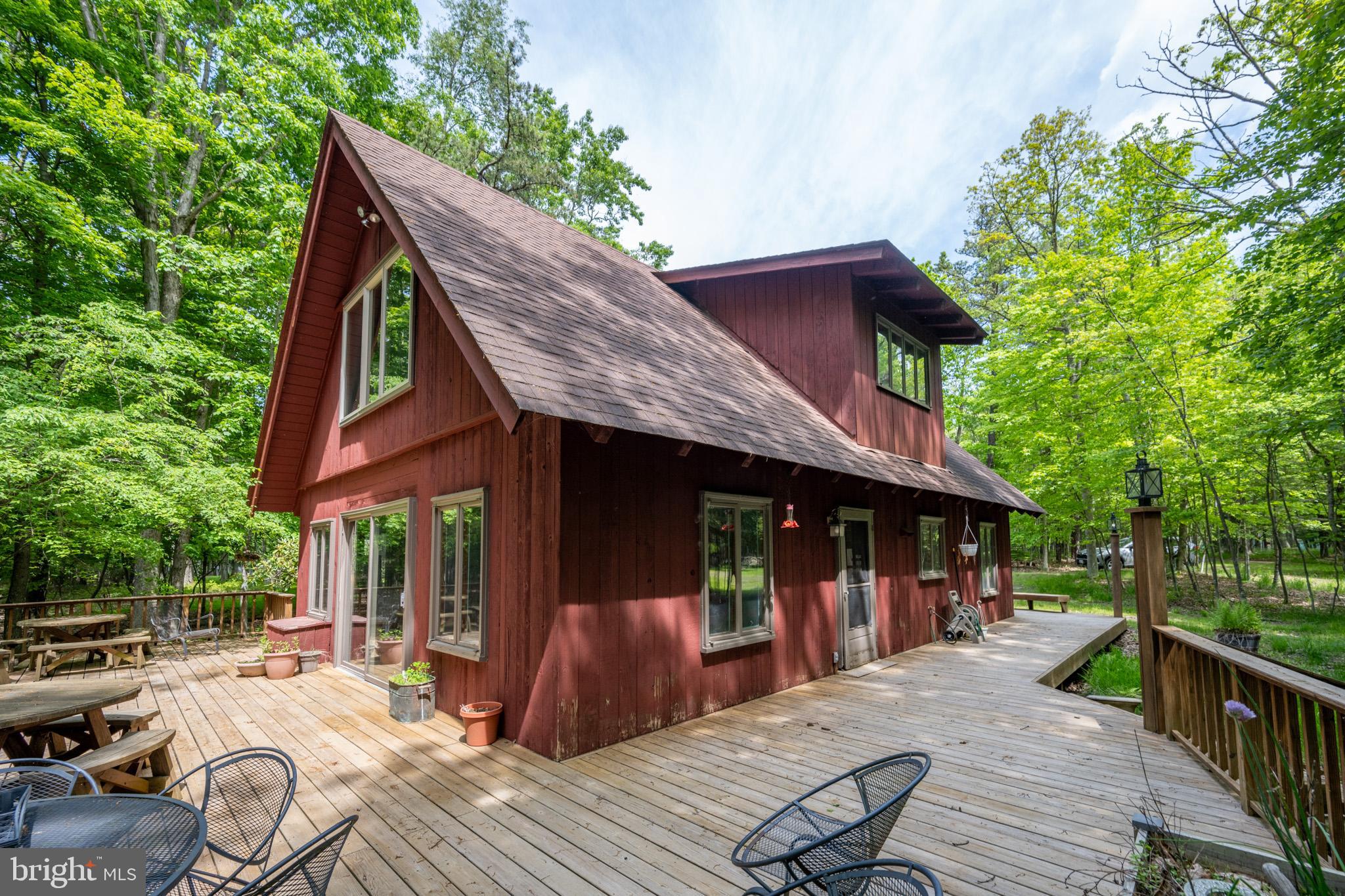 THOUSAND ACRES - Residential