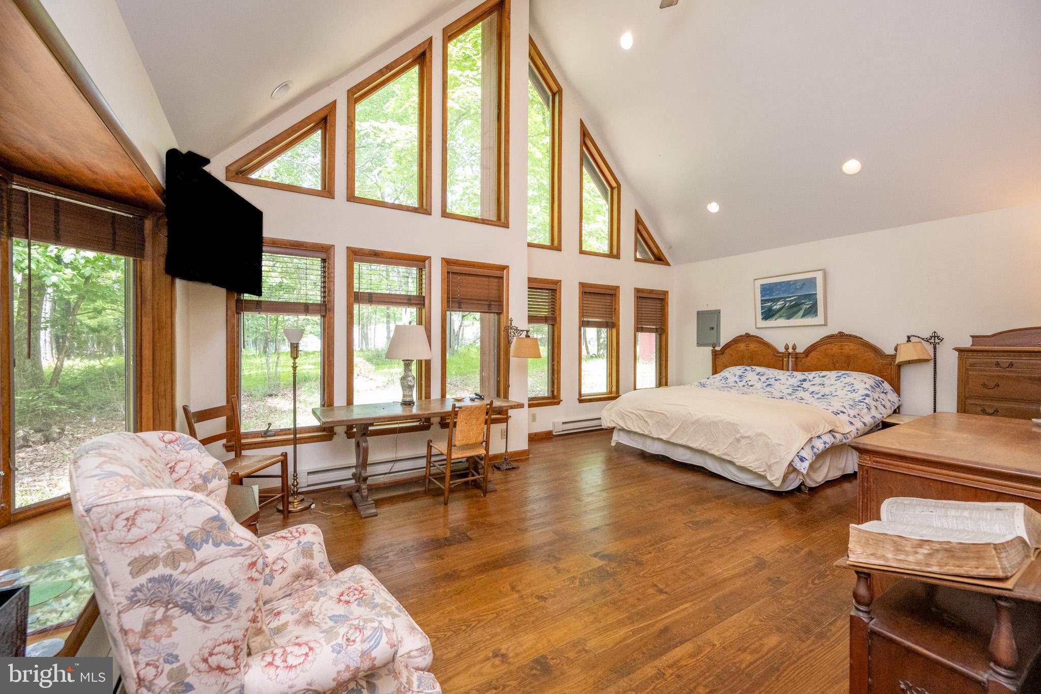 THOUSAND ACRES - Residential