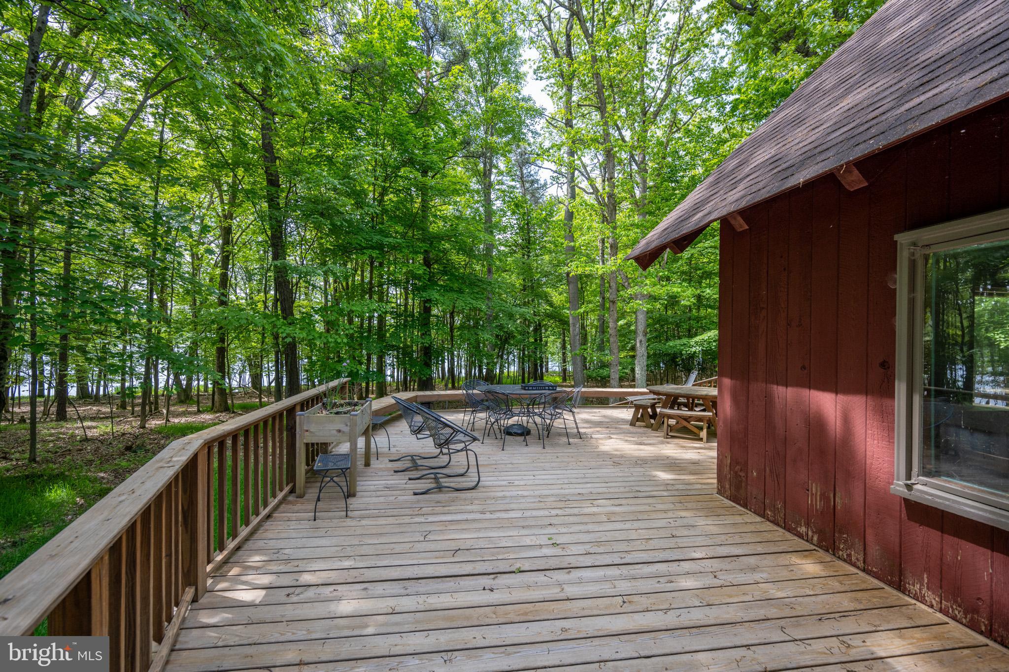 THOUSAND ACRES - Residential