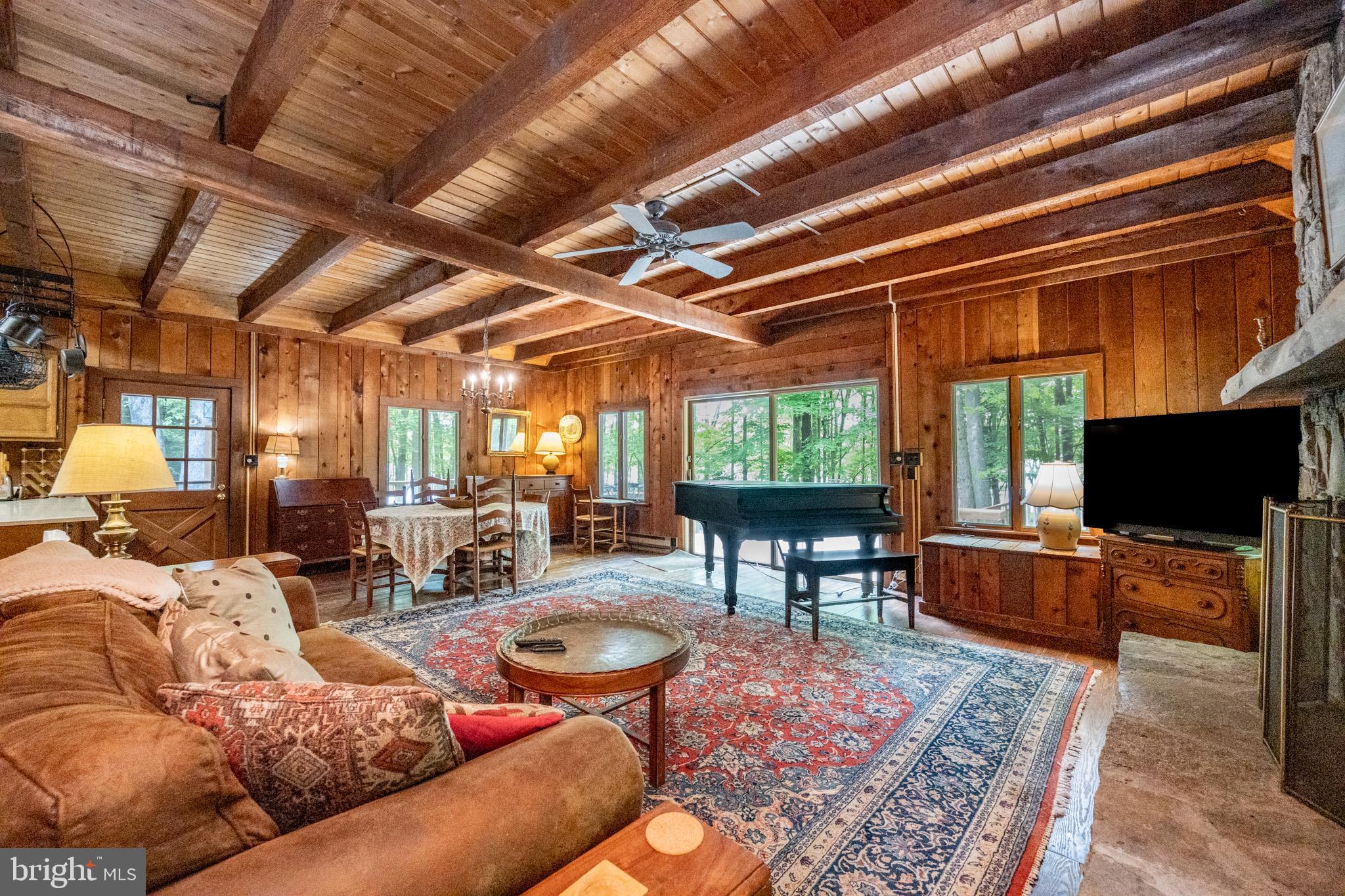 THOUSAND ACRES - Residential