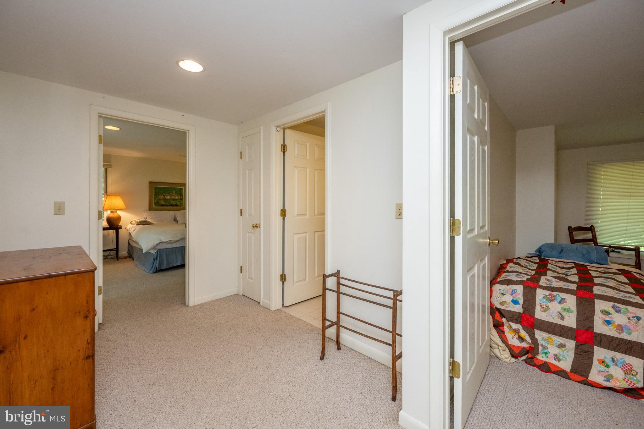 THOUSAND ACRES - Residential