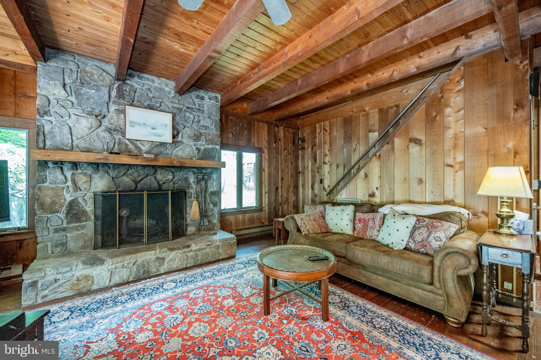 THOUSAND ACRES - Residential