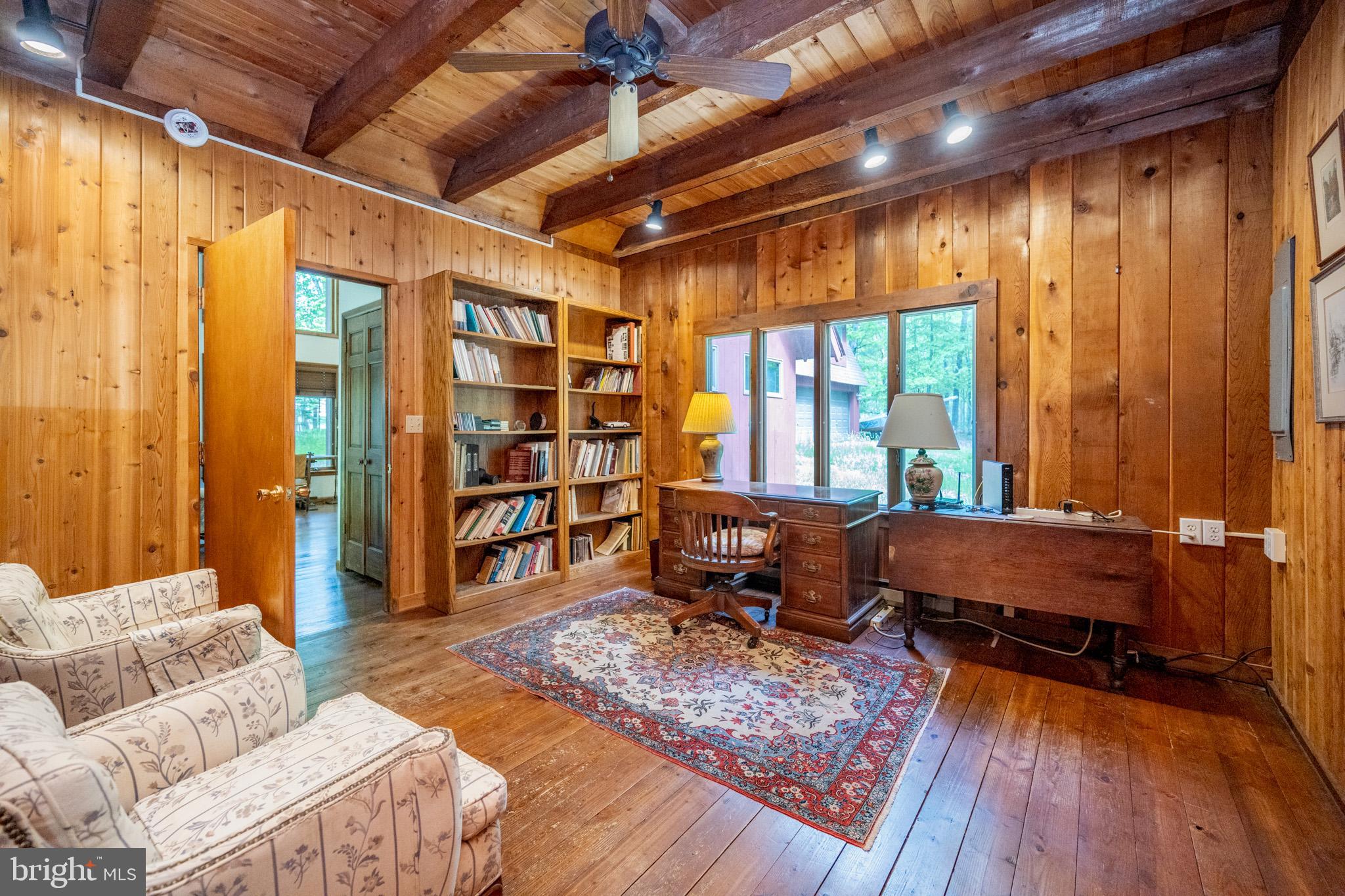 THOUSAND ACRES - Residential