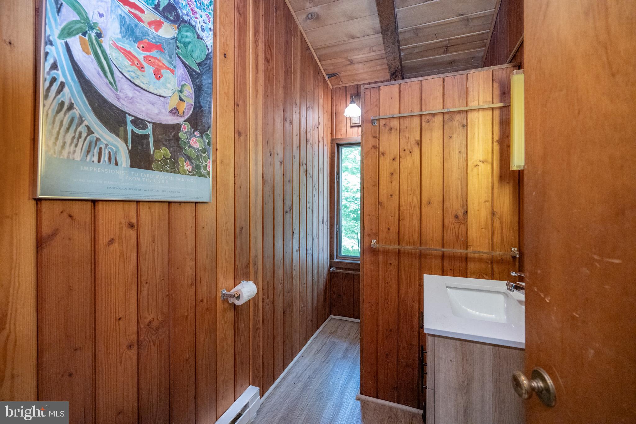 THOUSAND ACRES - Residential