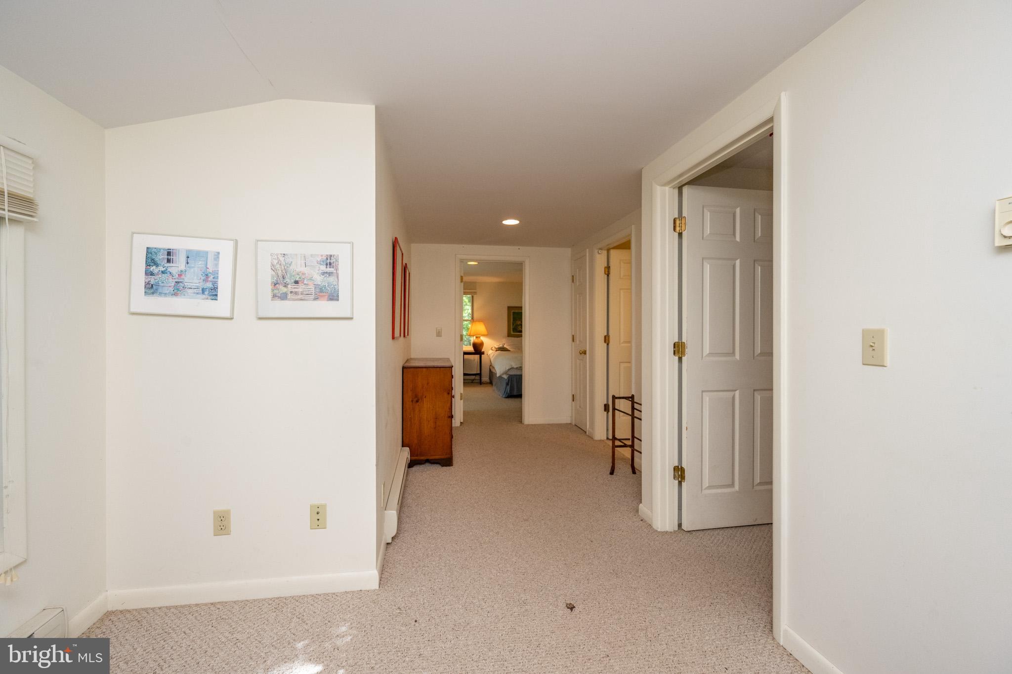 THOUSAND ACRES - Residential