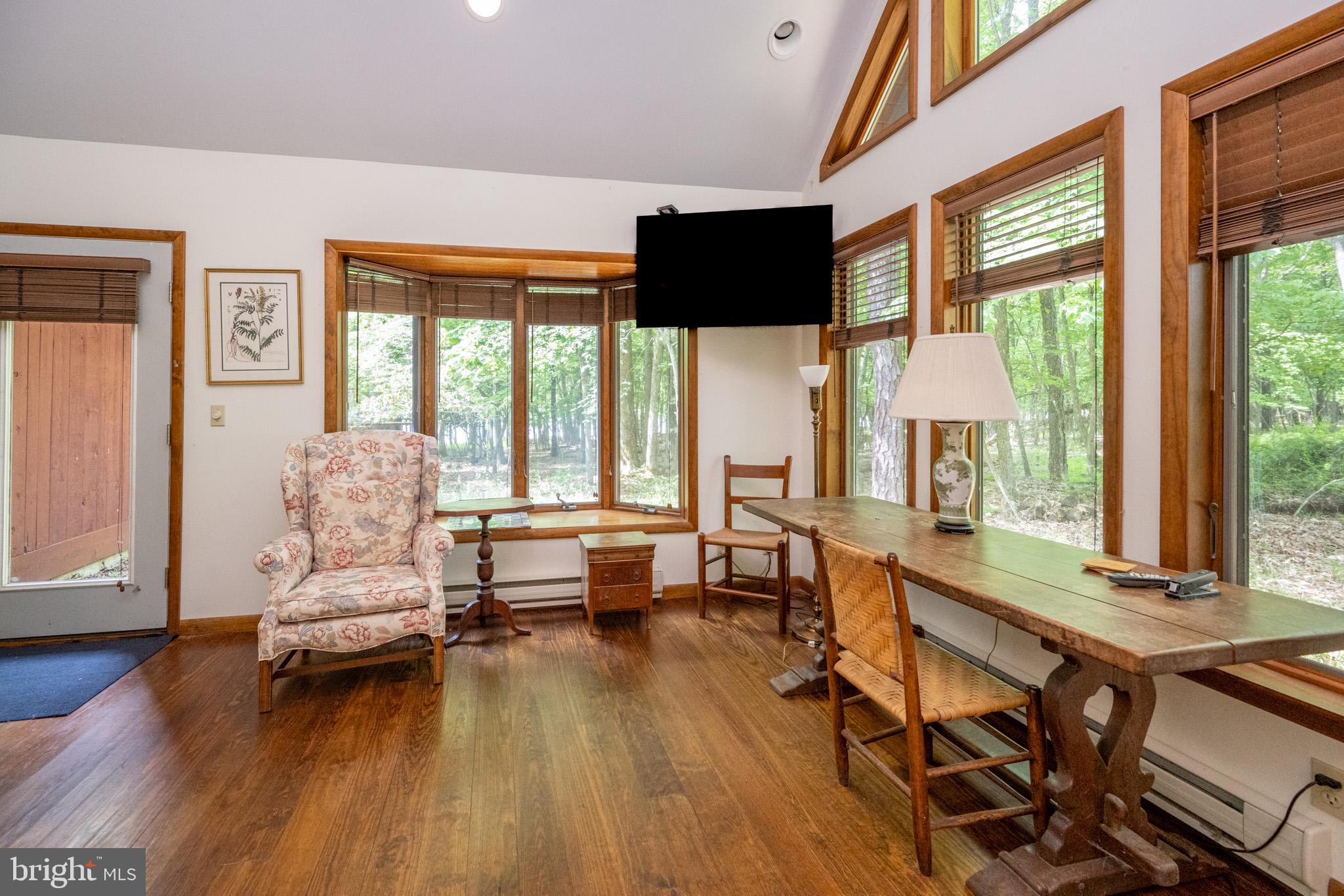 THOUSAND ACRES - Residential