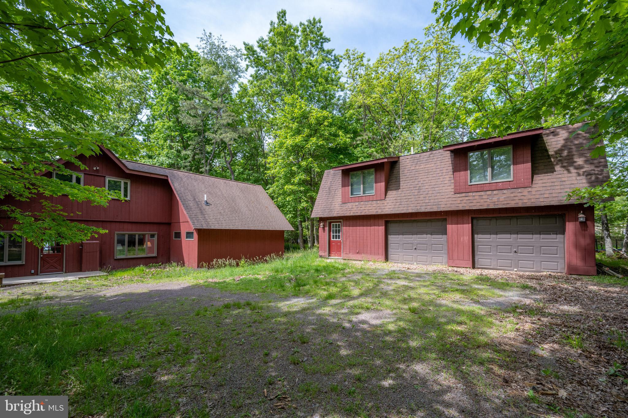 THOUSAND ACRES - Residential