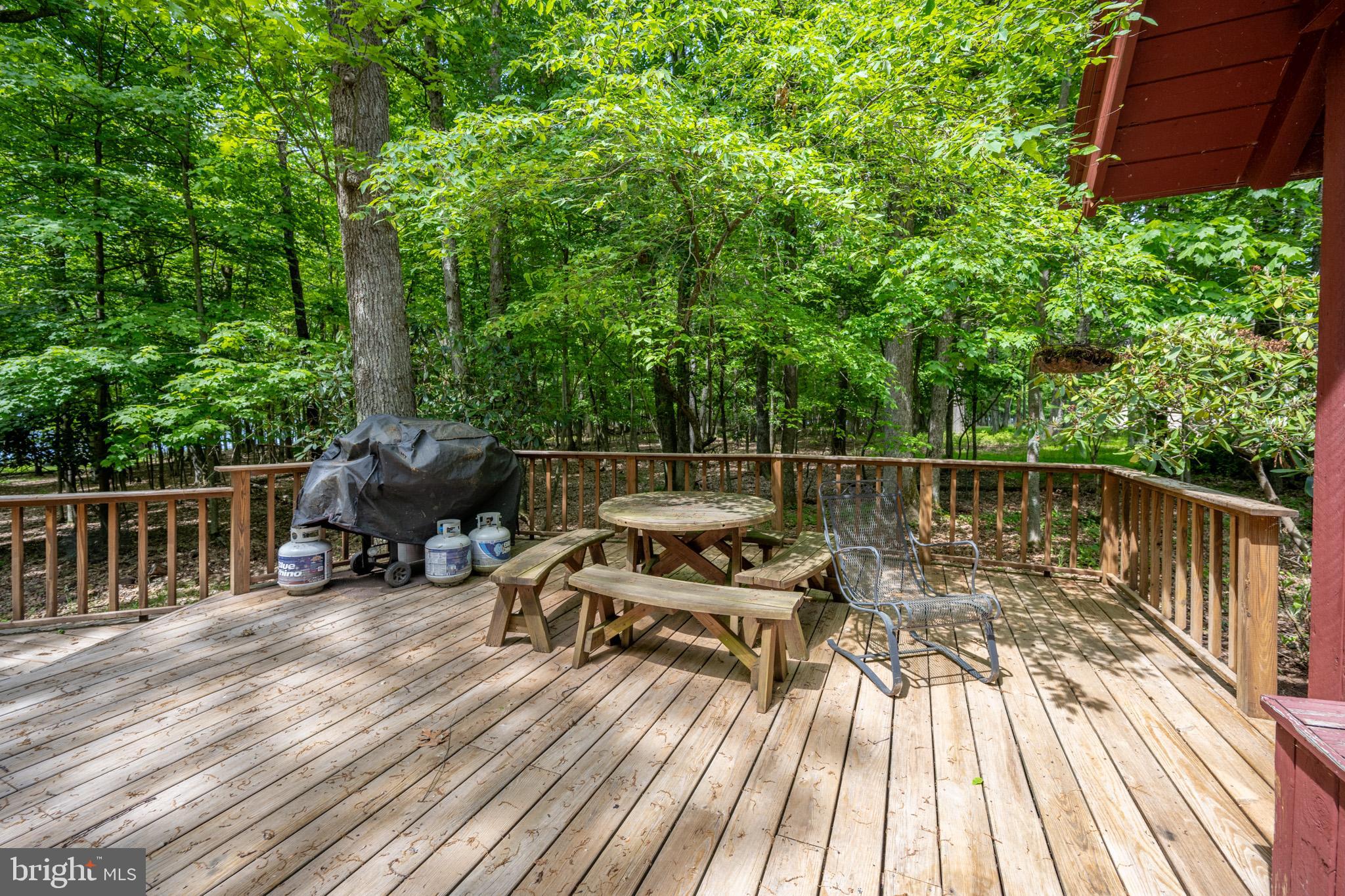 THOUSAND ACRES - Residential