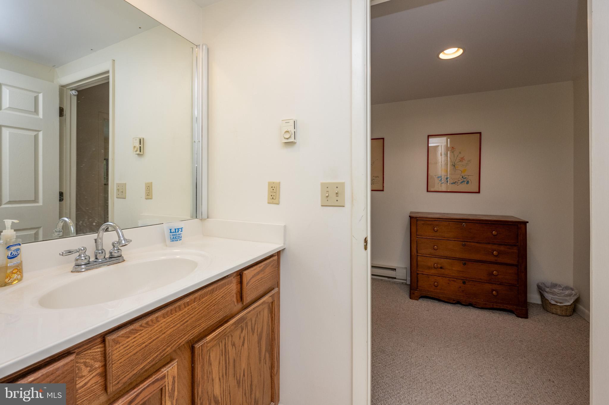 THOUSAND ACRES - Residential