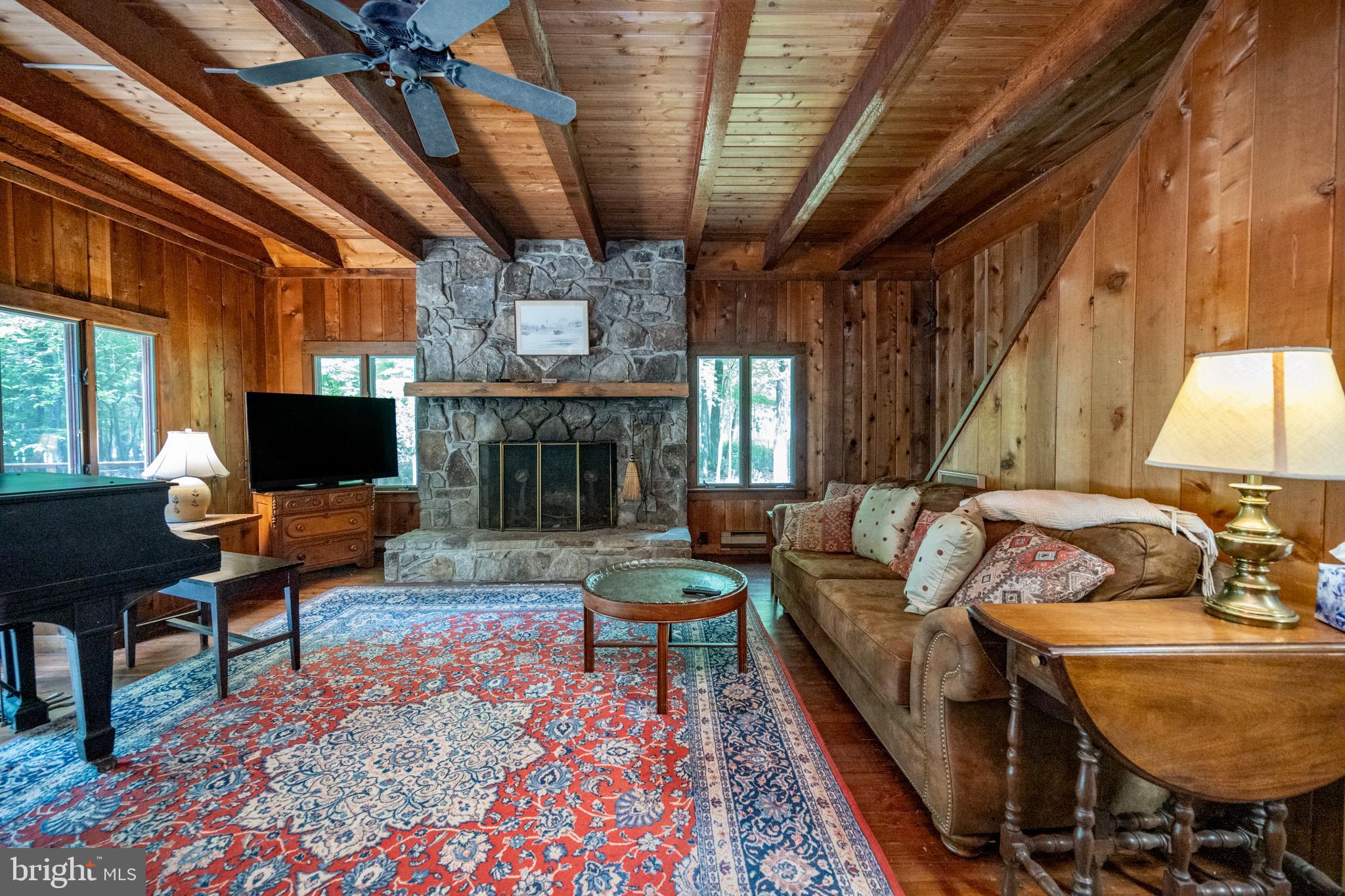 THOUSAND ACRES - Residential