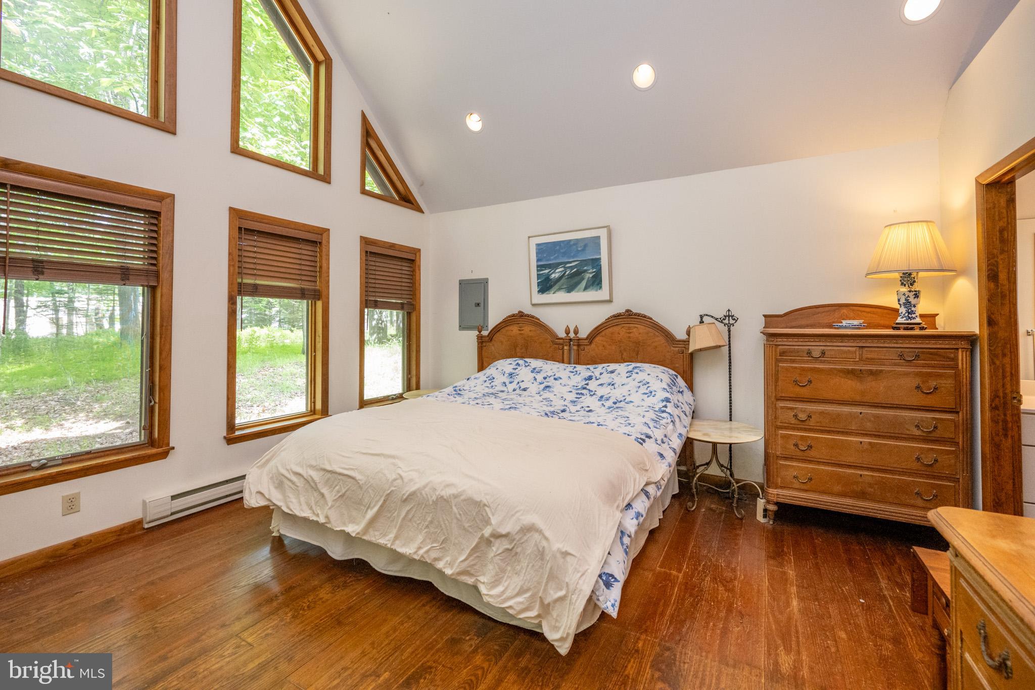 THOUSAND ACRES - Residential