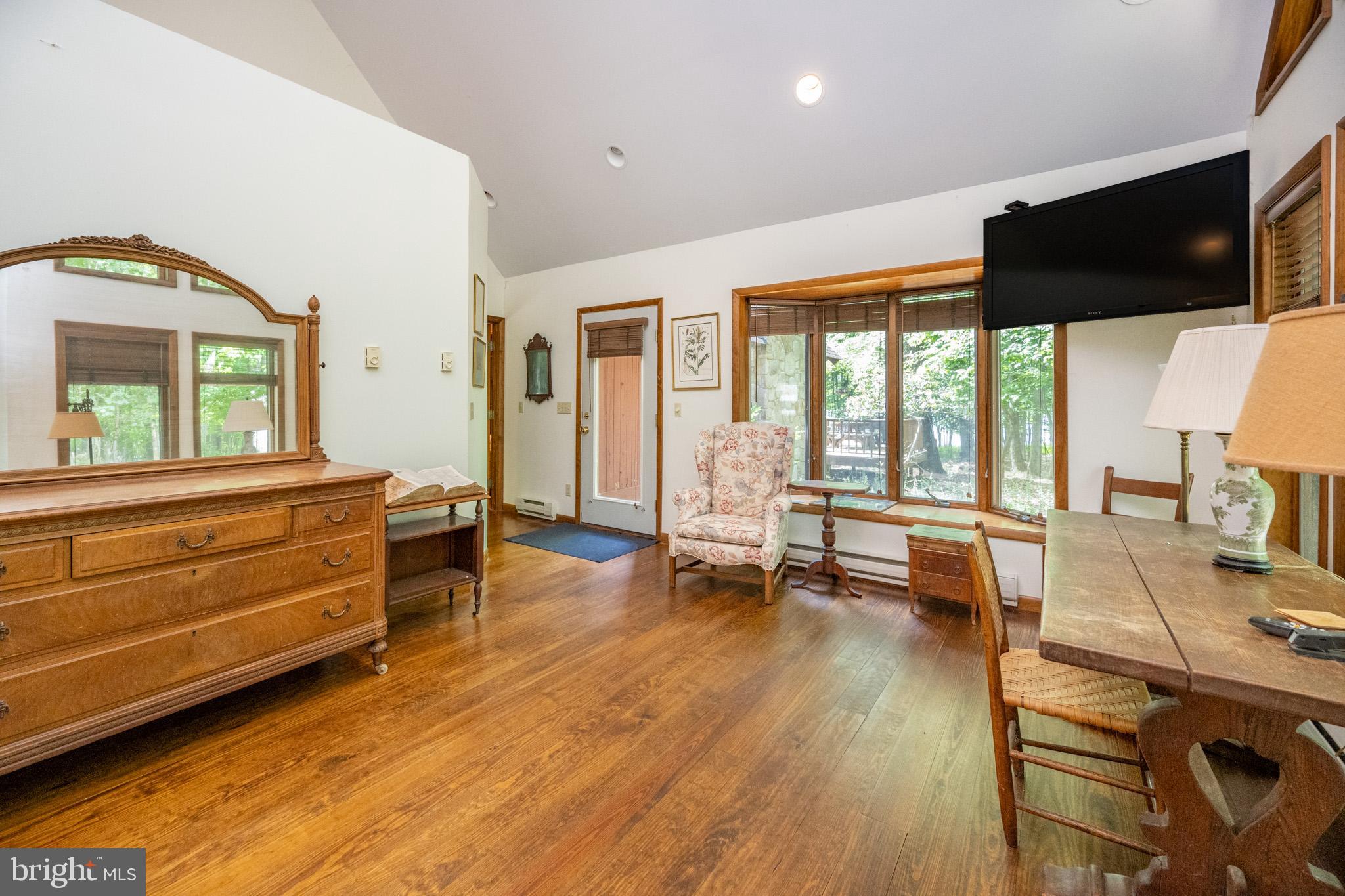 THOUSAND ACRES - Residential