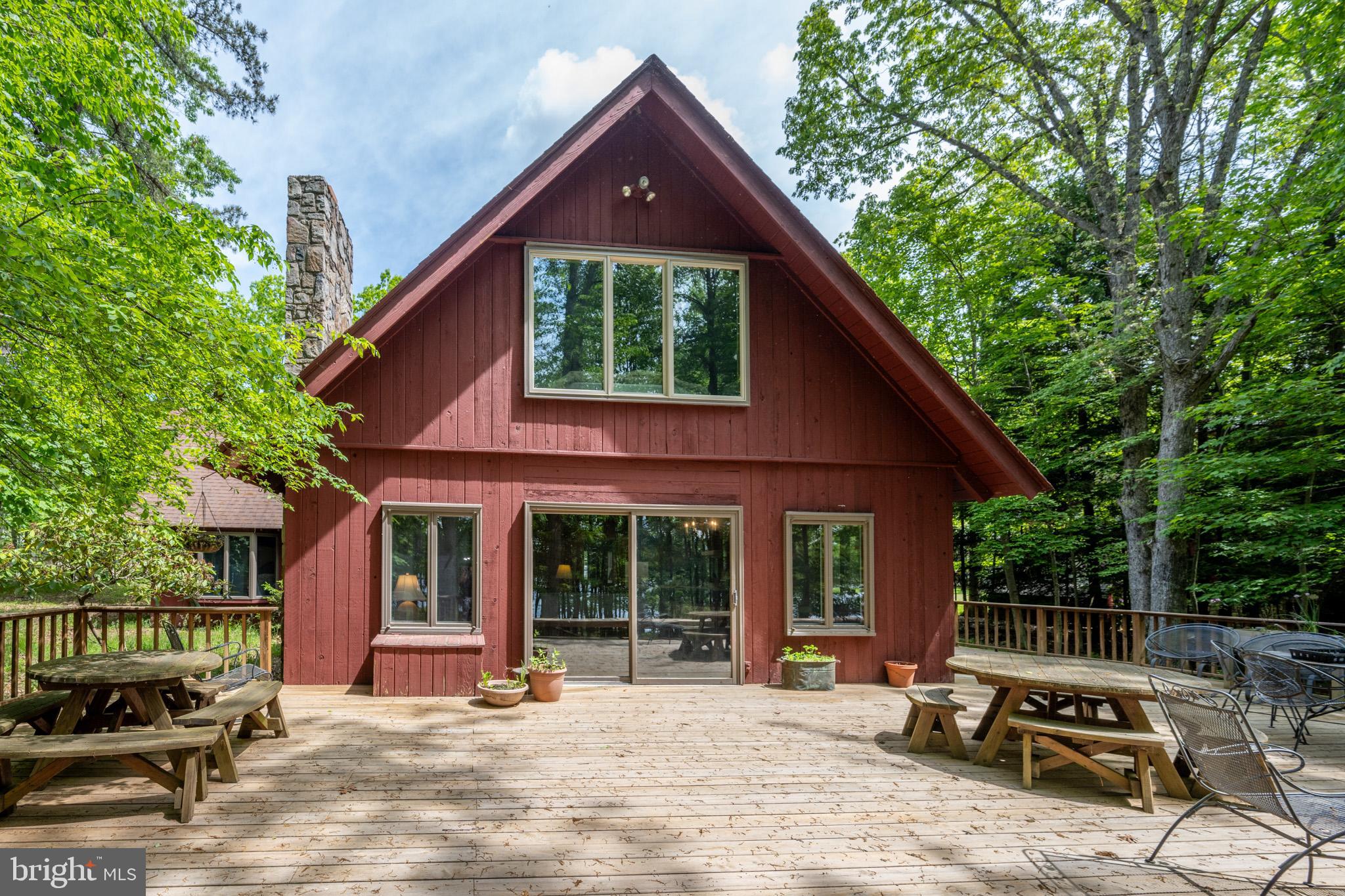 THOUSAND ACRES - Residential