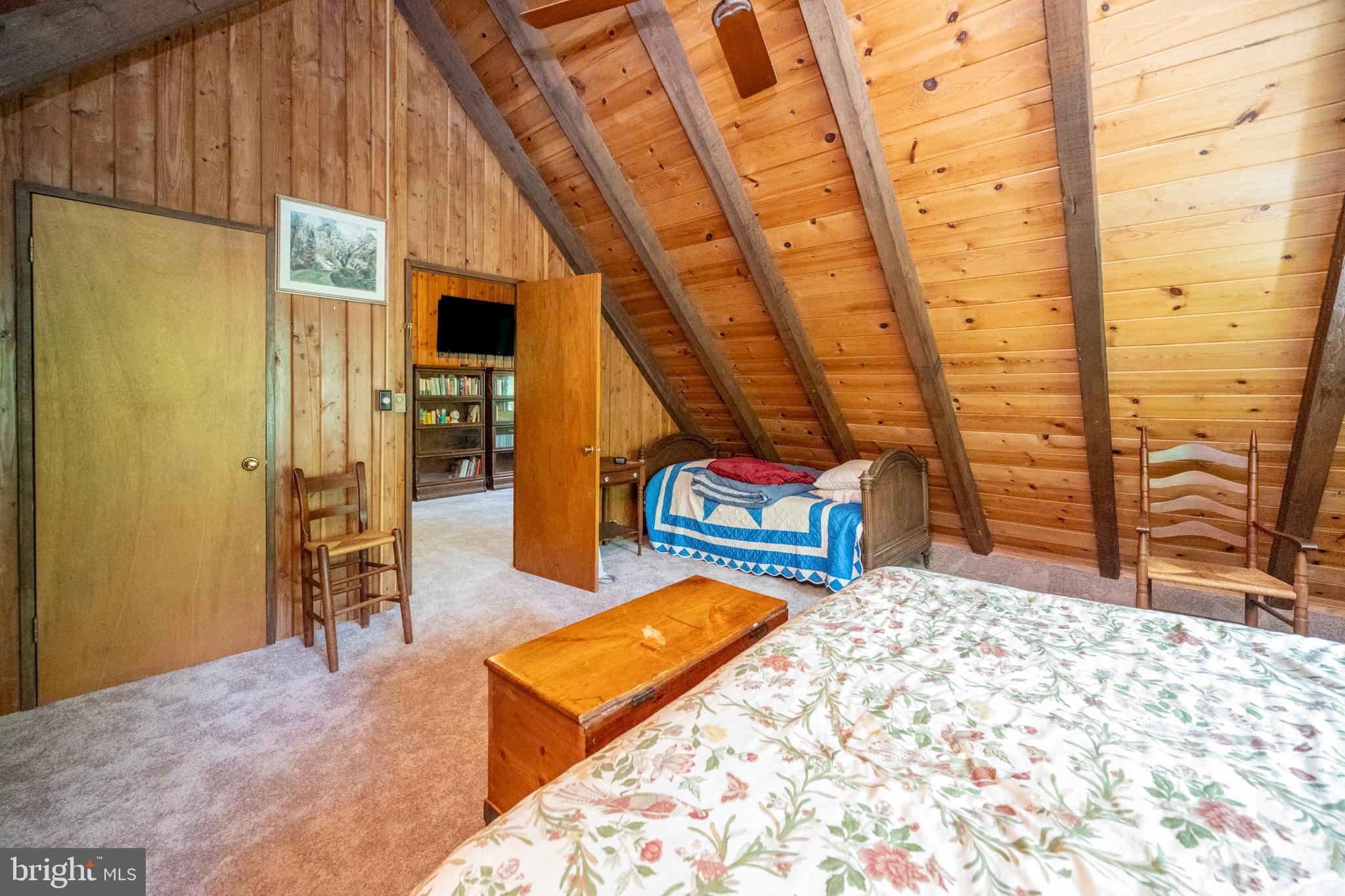 THOUSAND ACRES - Residential