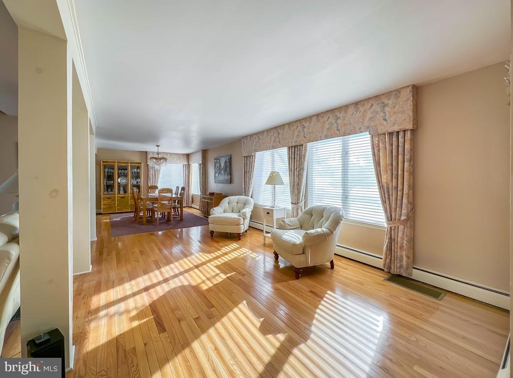 LANGHORNE TERRACE - Residential