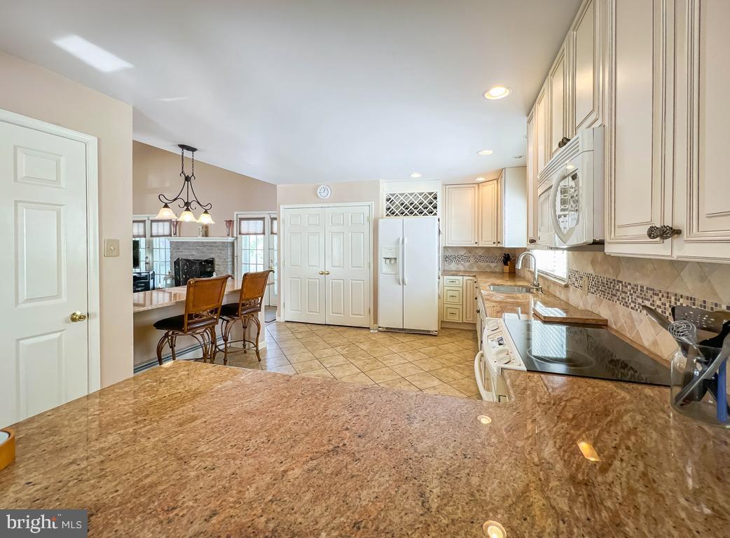 LANGHORNE TERRACE - Residential