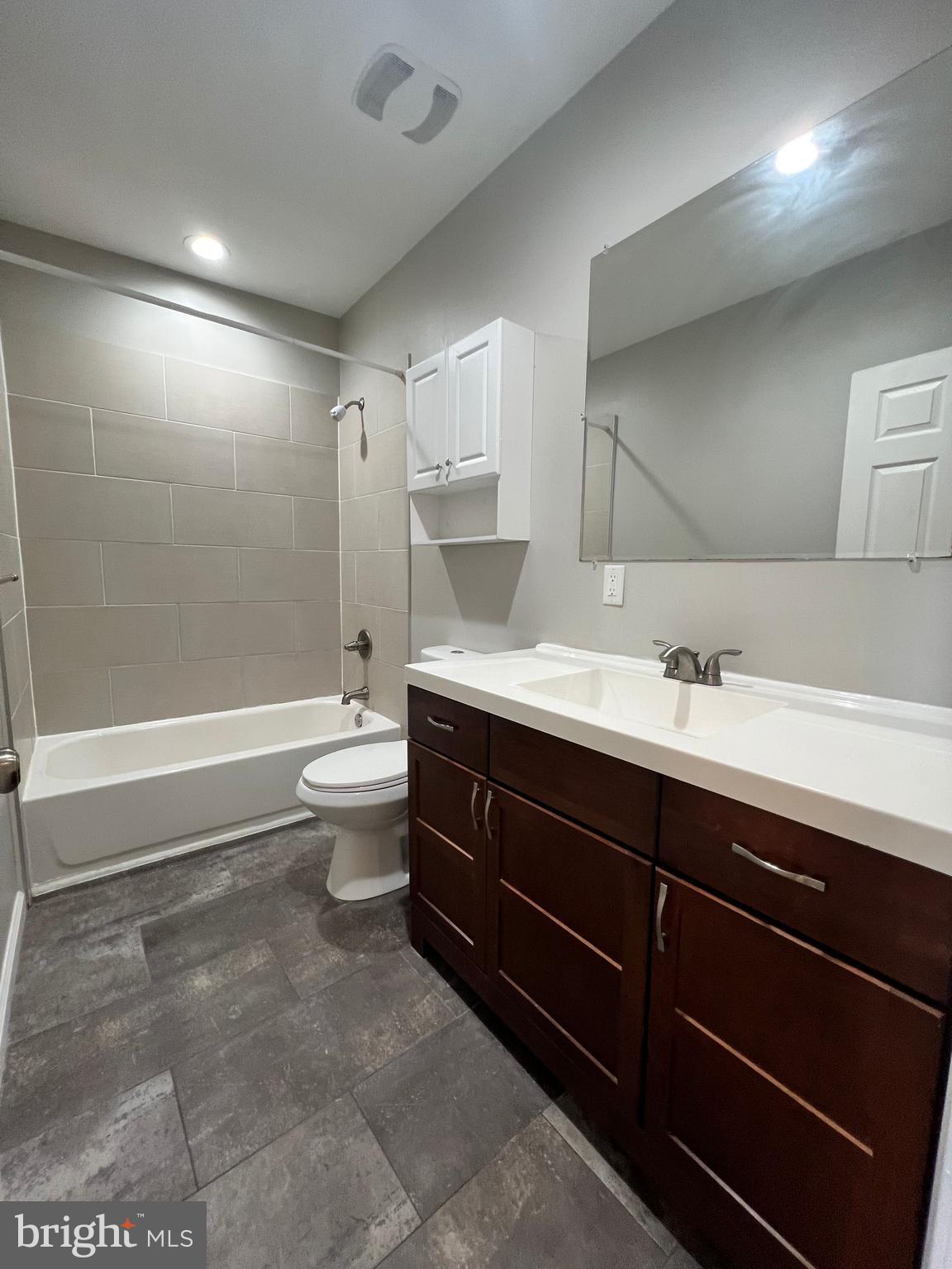 SHARSWOOD - Residential Lease