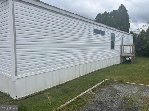 65 SAINT CLAIRS VILLAGE MORGANTOWN WV 26505