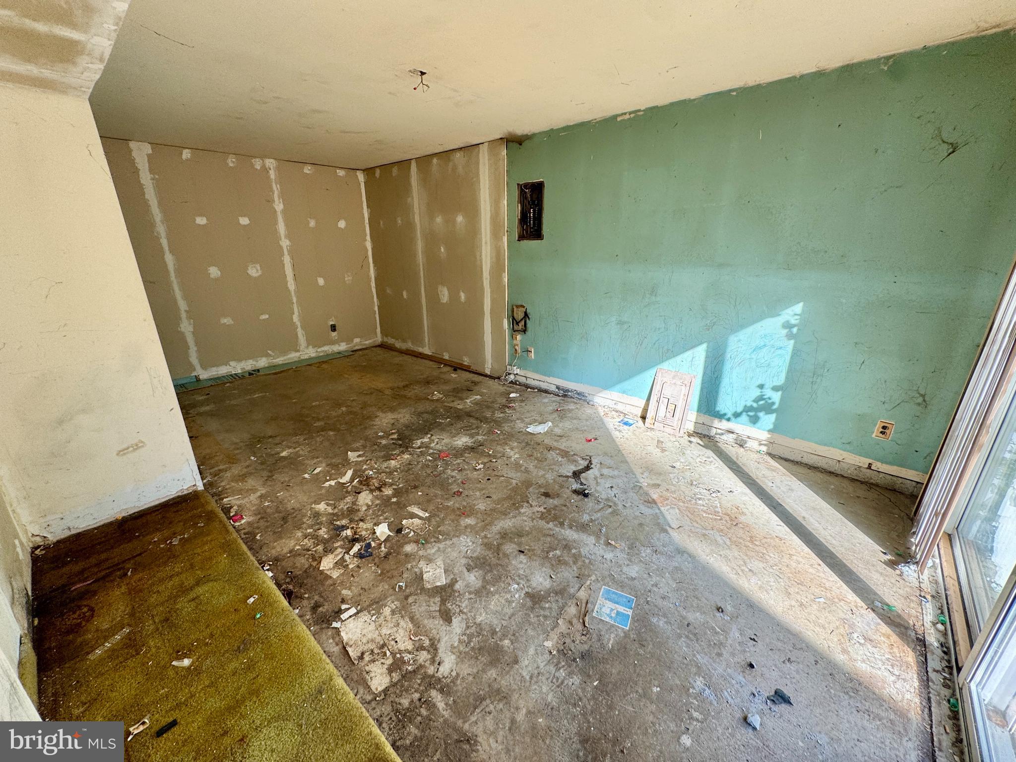 ROLLING VALLEY WEST - Residential