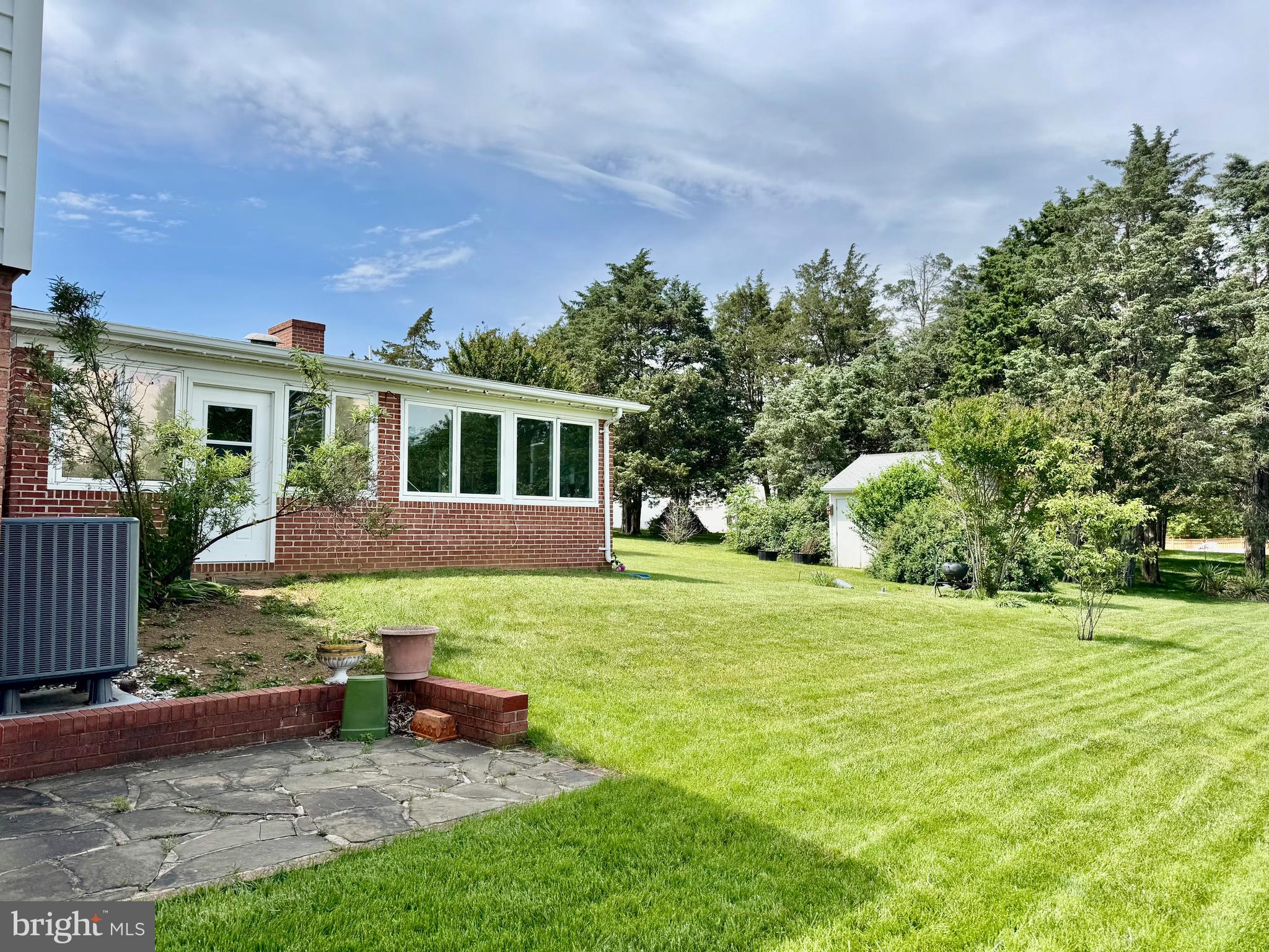 817 LAURIE DRIVE