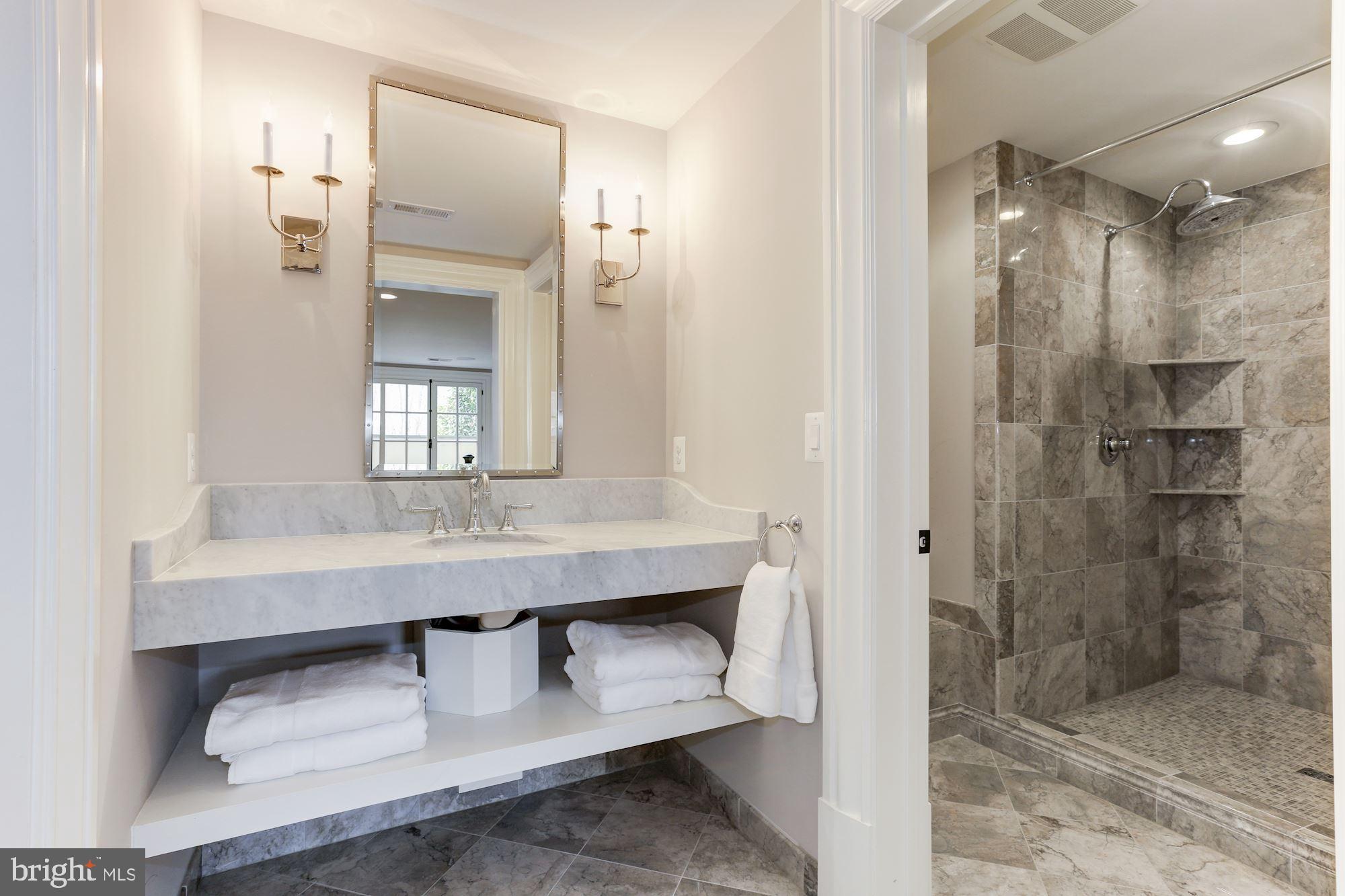 LANGLEY OAKS - Residential Lease