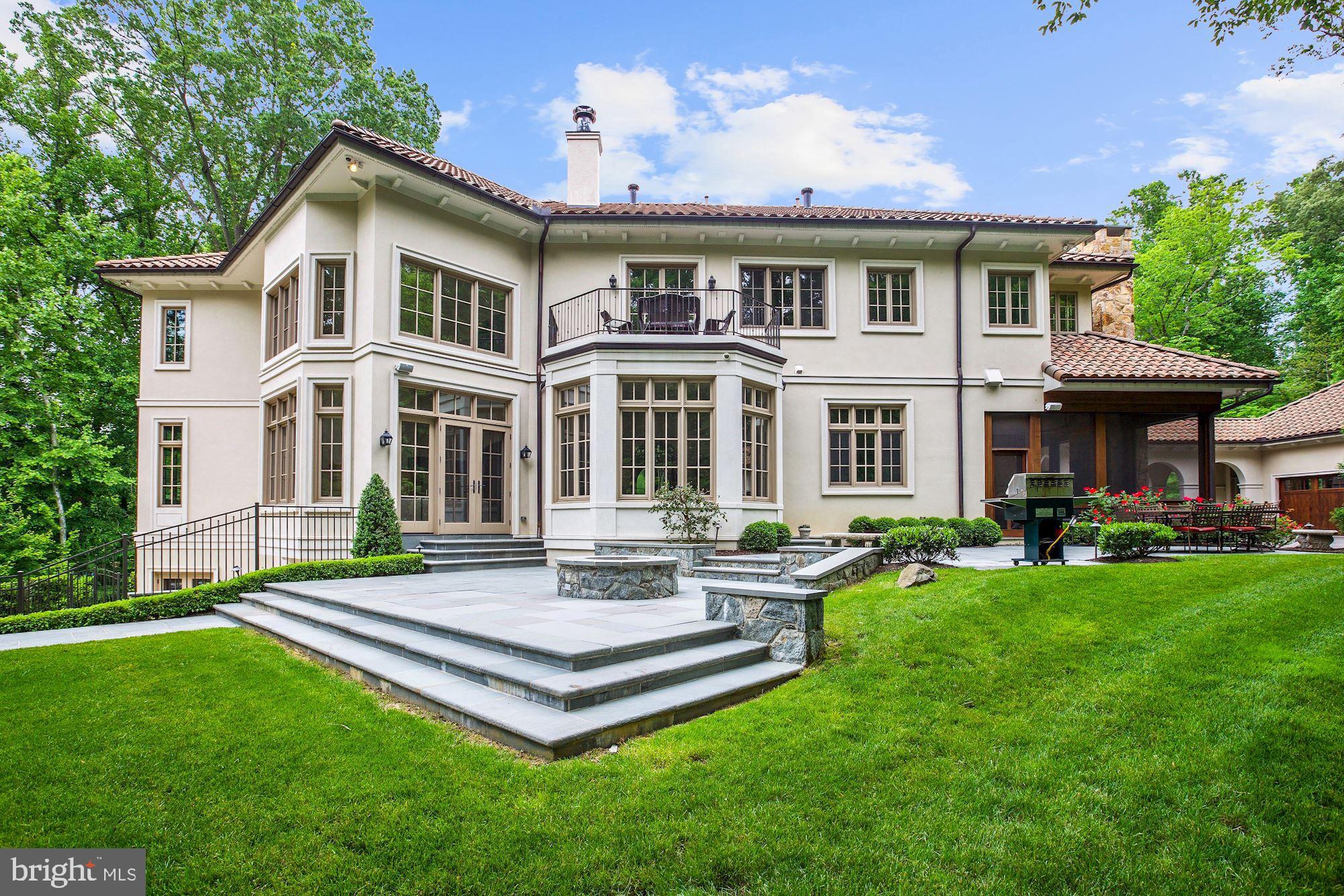 LANGLEY OAKS - Residential Lease